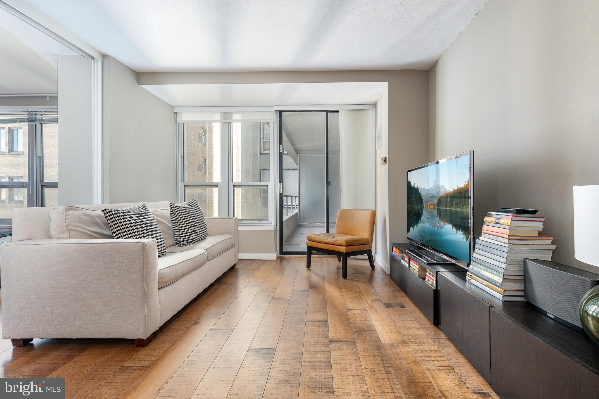 224 W RITTENHOUSE SQUARE 30 1618