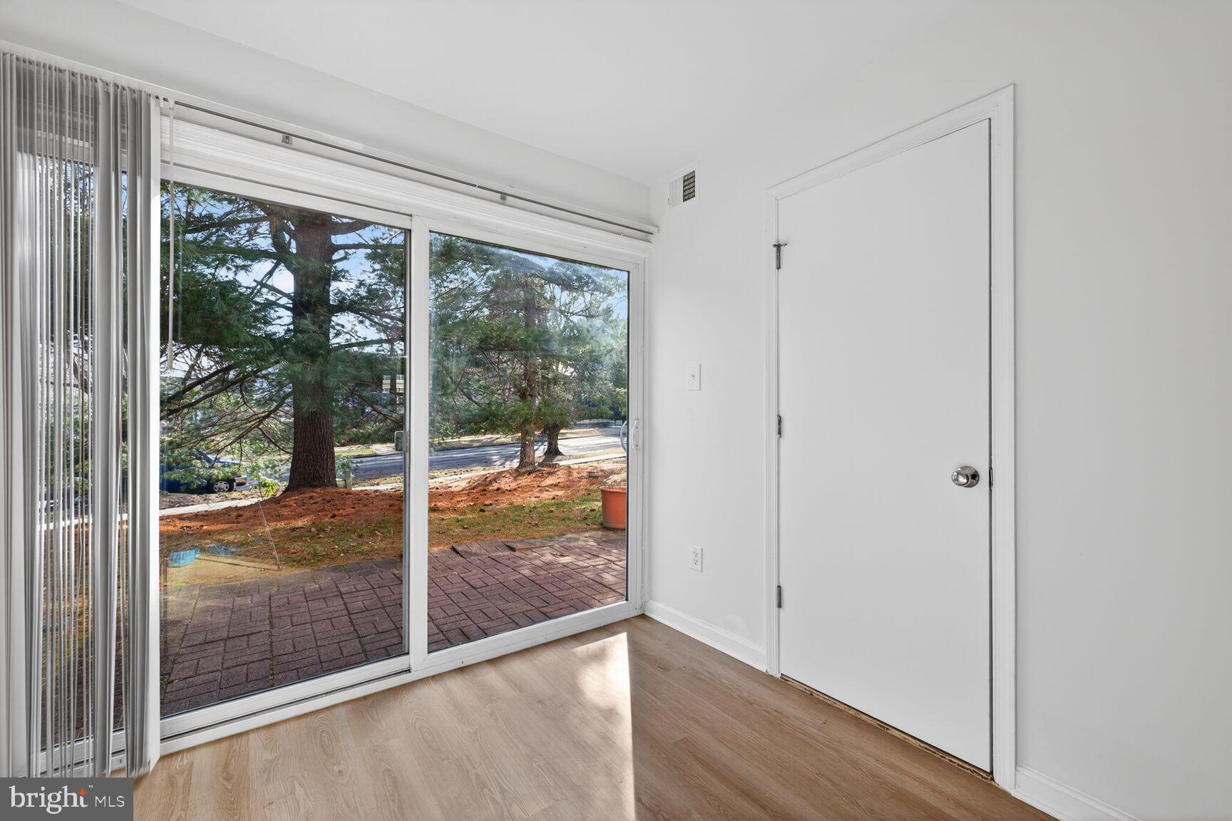 LONGMEAD CROSSING - Residential