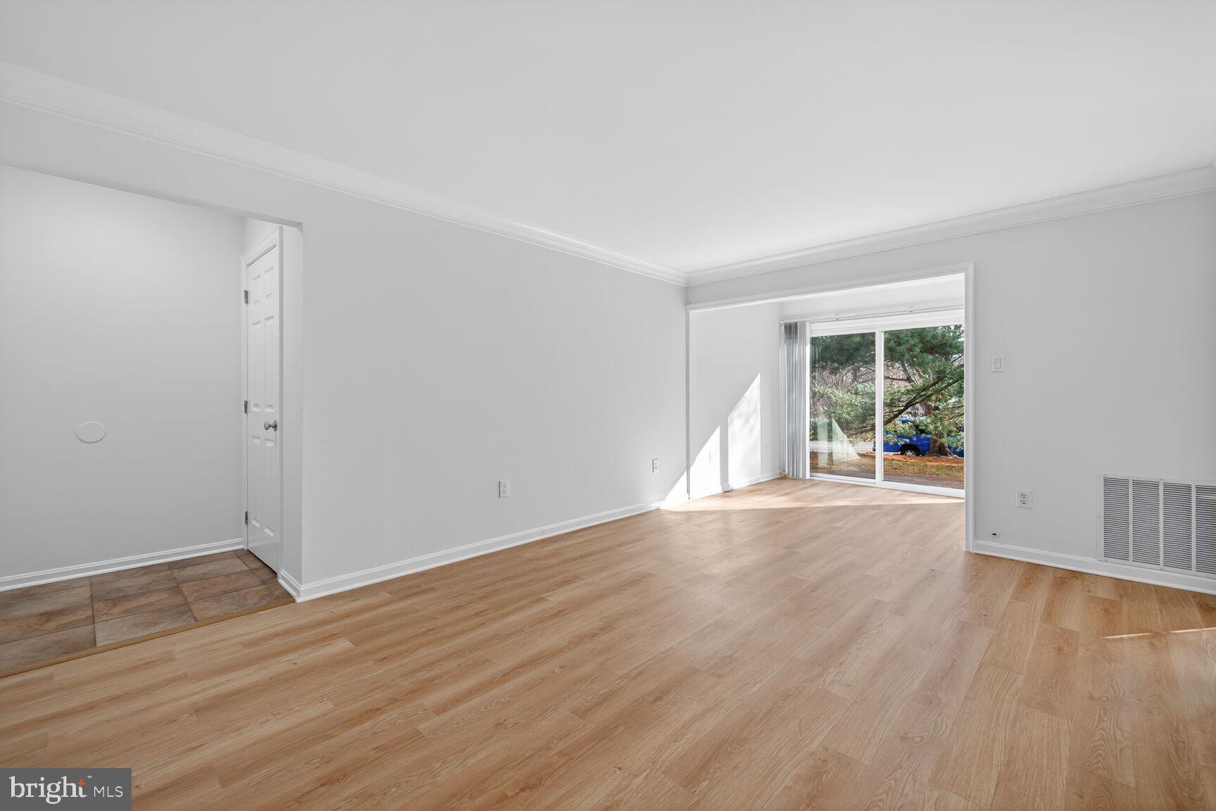 LONGMEAD CROSSING - Residential