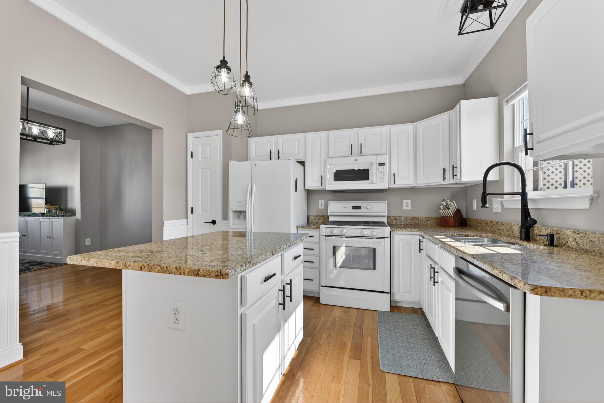 SYCAMORE HILL - Residential