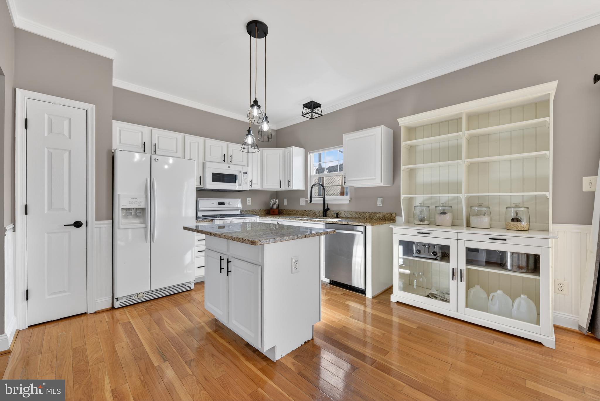 SYCAMORE HILL - Residential