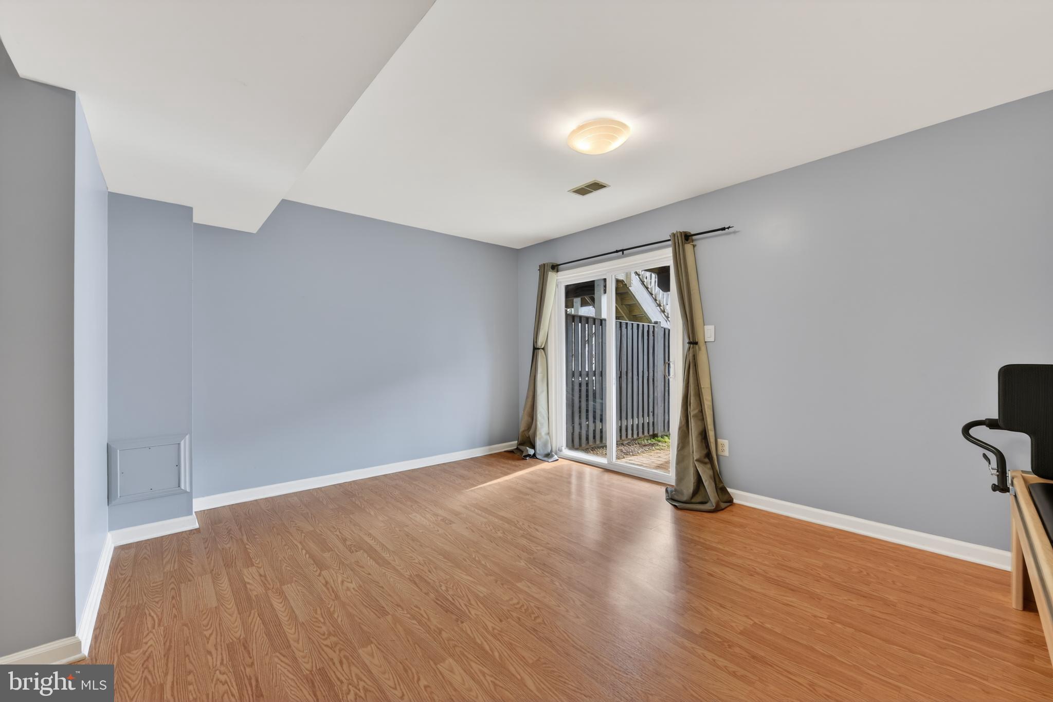 SYCAMORE HILL - Residential