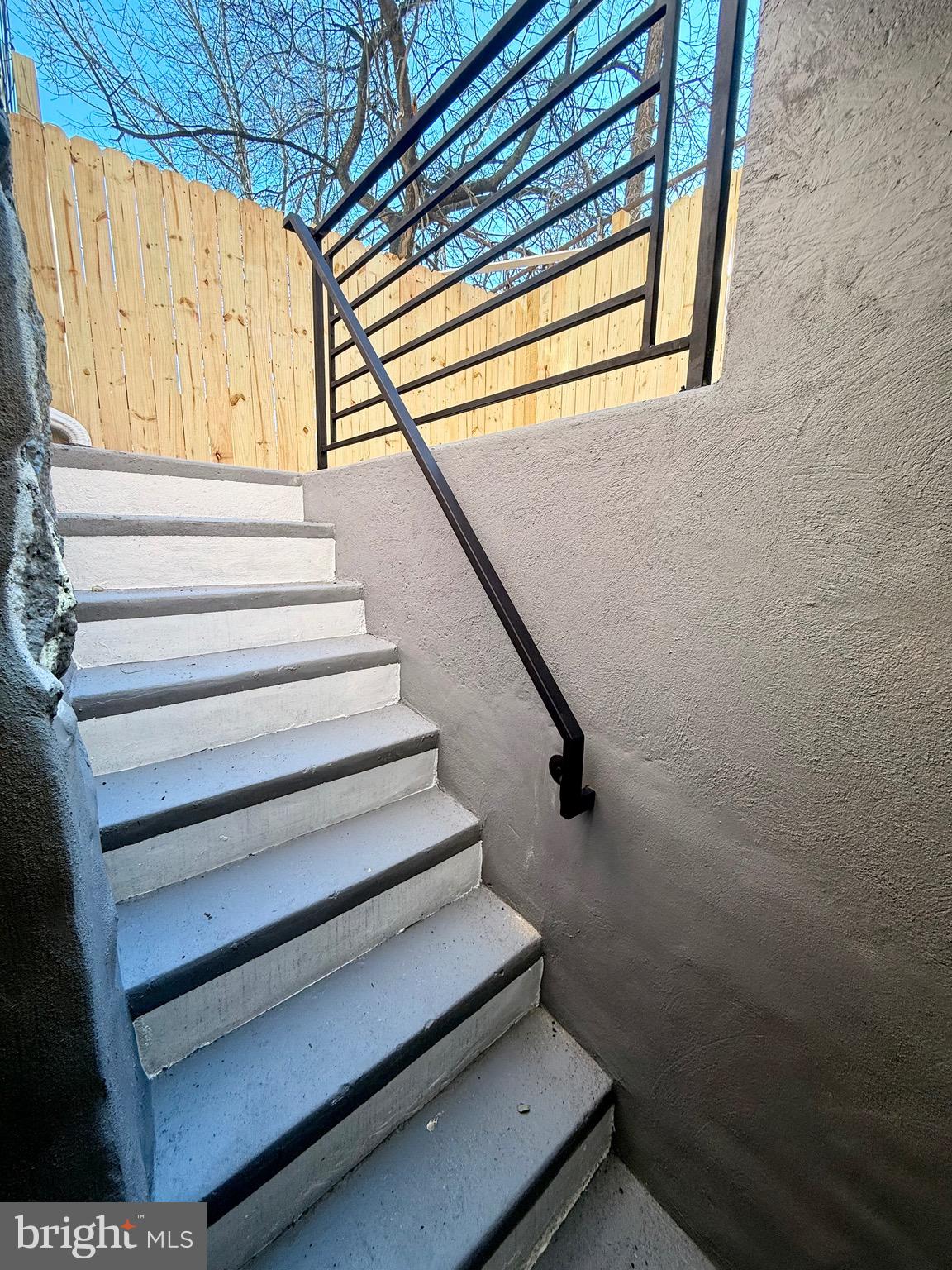 UNIVERSITY CITY - Residential