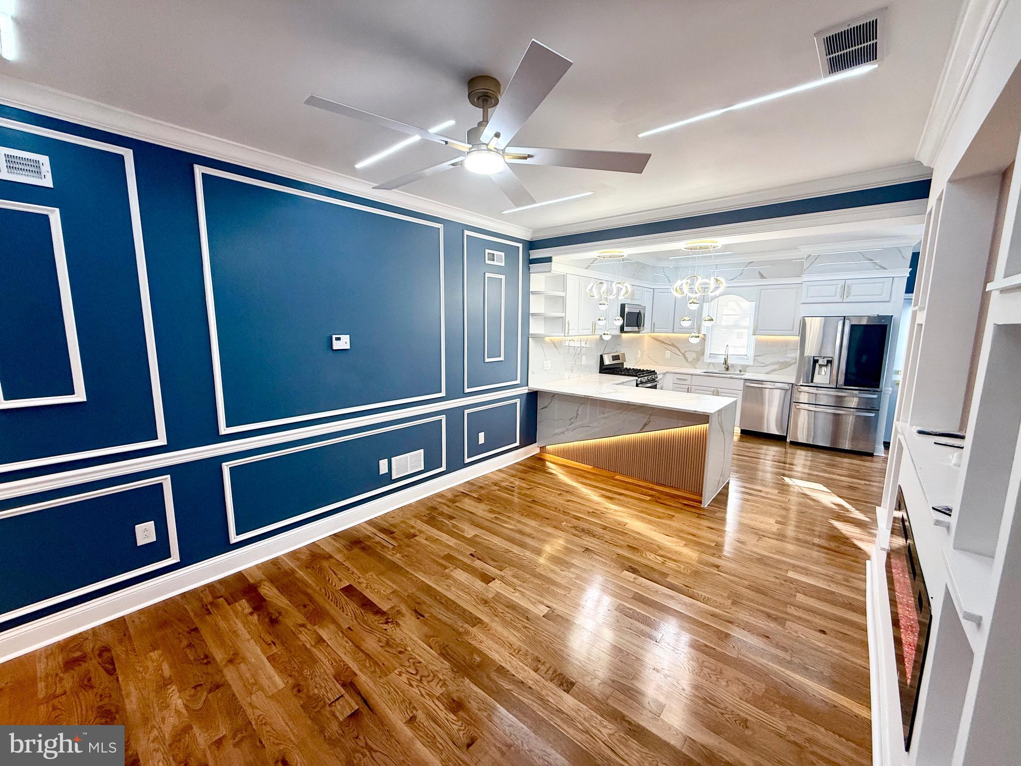 UNIVERSITY CITY - Residential