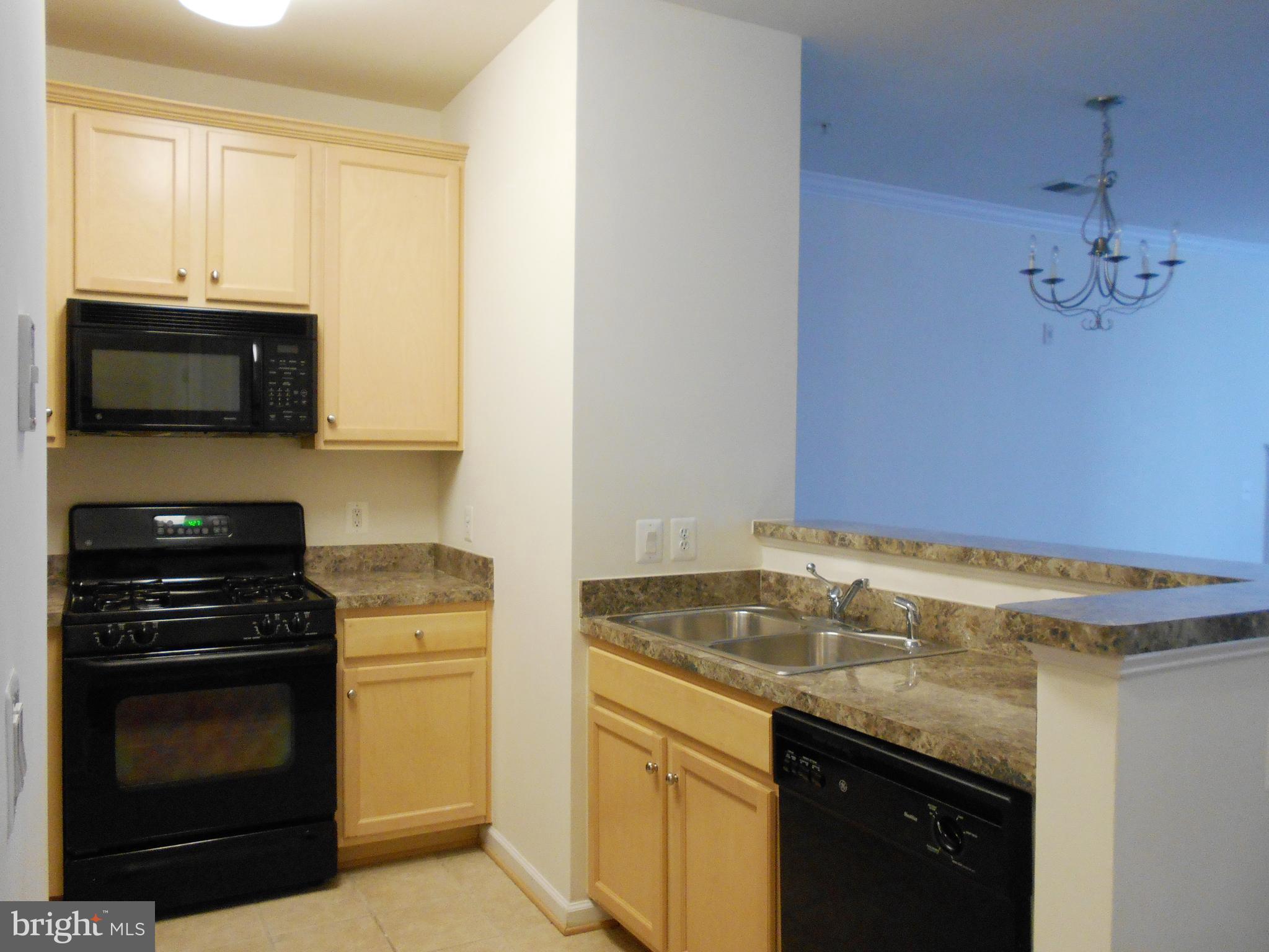 CHANTILLY PARK - Residential Lease