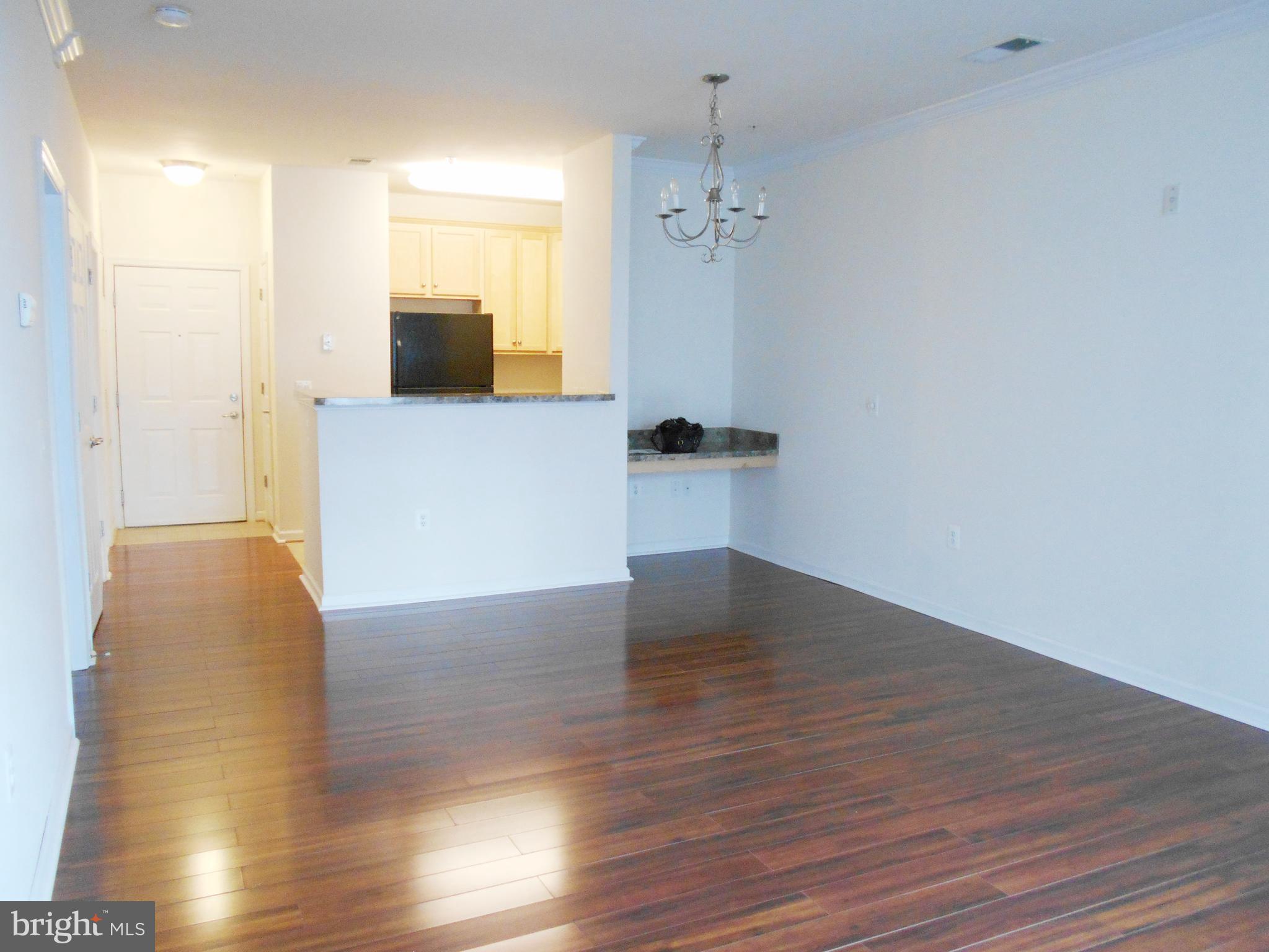 CHANTILLY PARK - Residential Lease