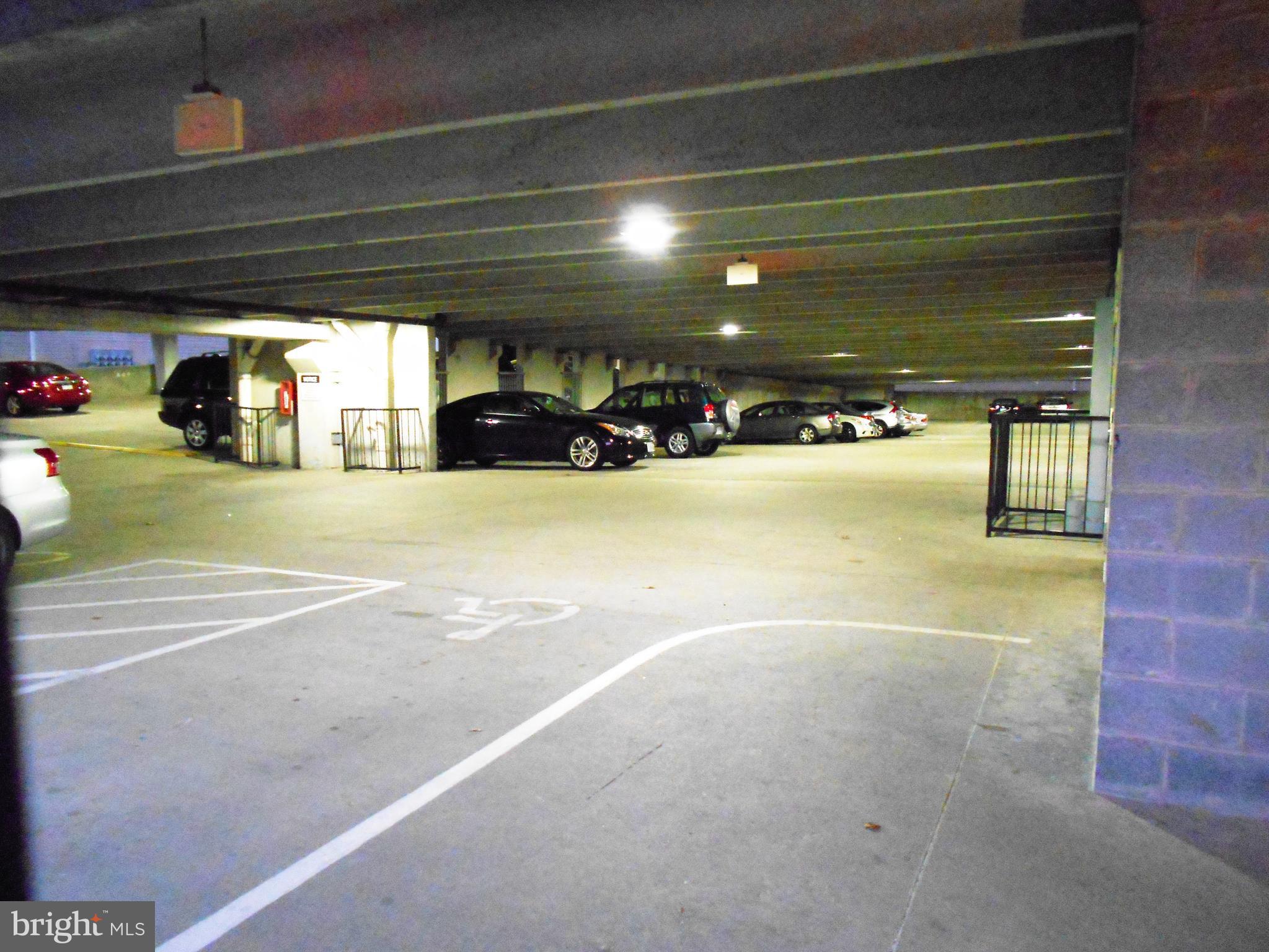 CHANTILLY PARK - Residential Lease