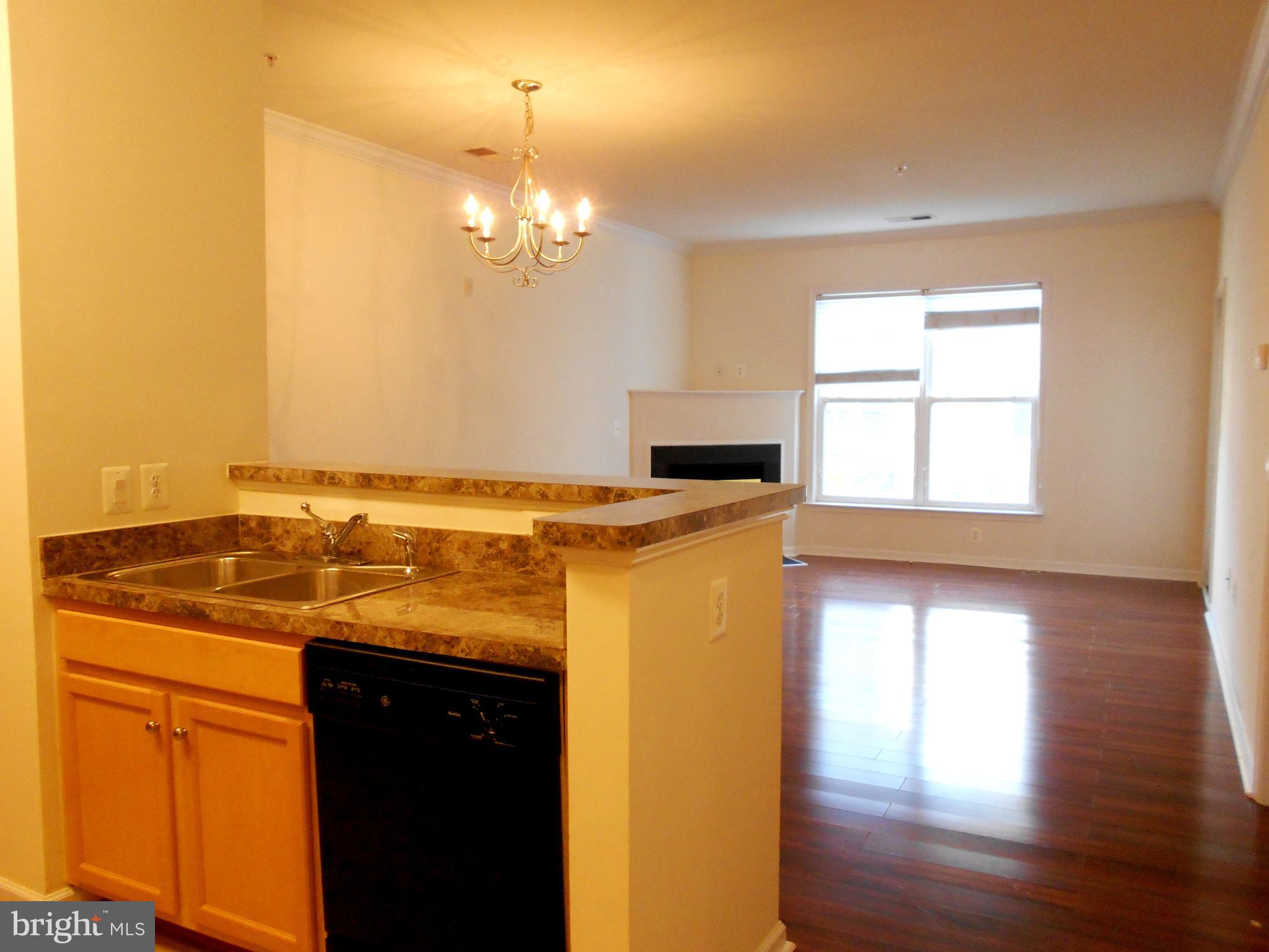 CHANTILLY PARK - Residential Lease