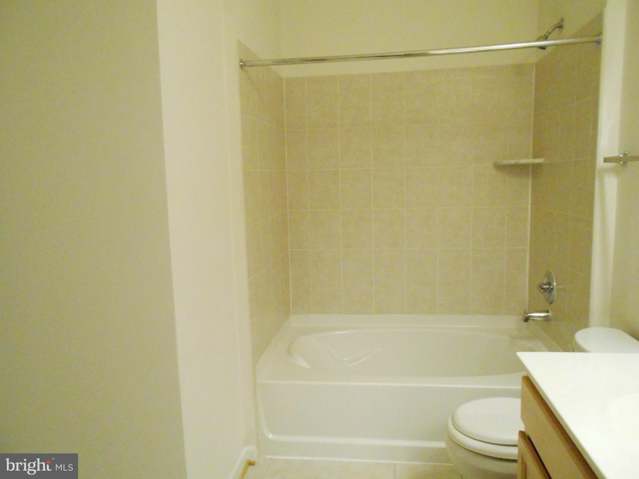 CHANTILLY PARK - Residential Lease