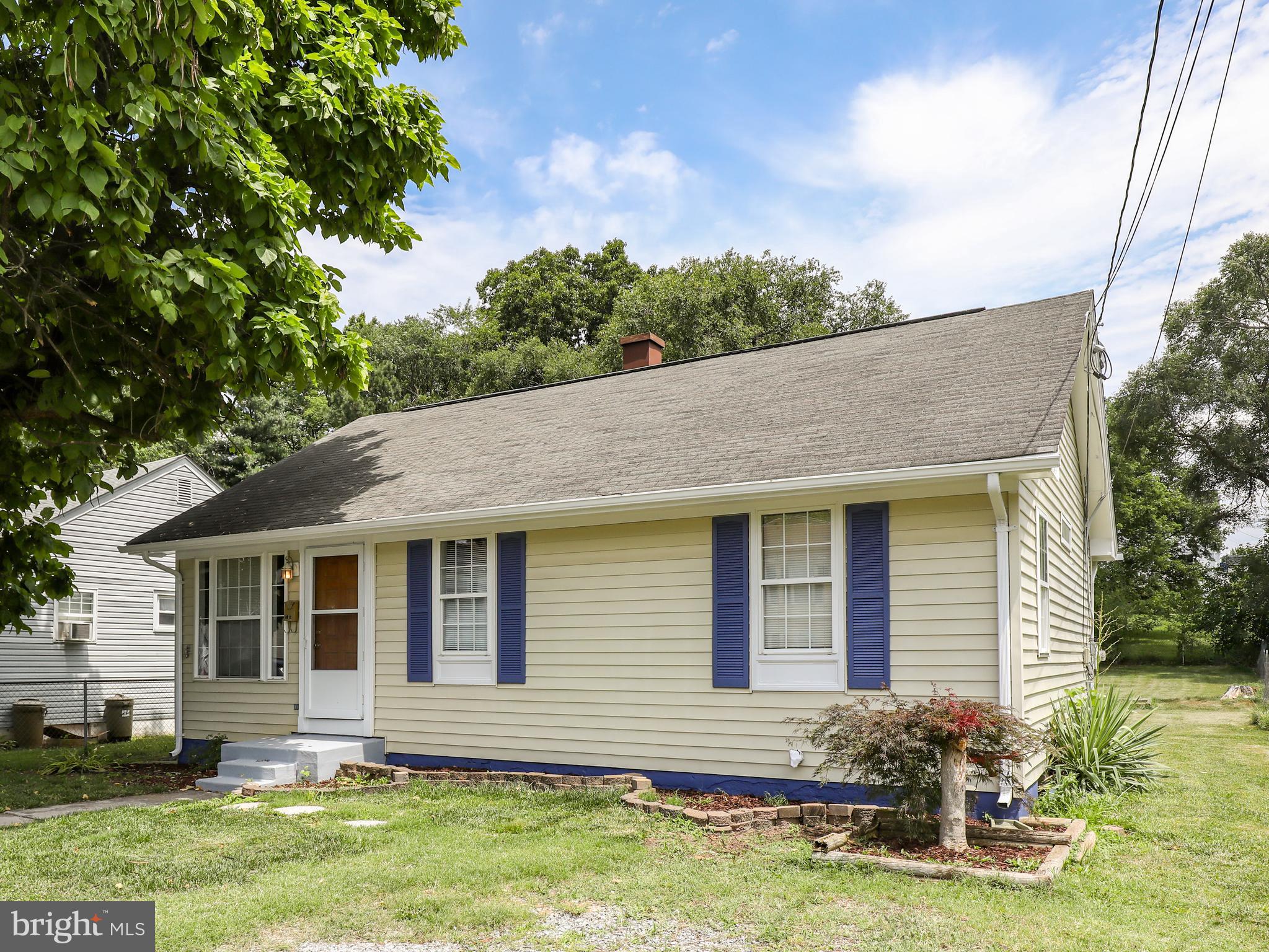 ROYAL VILLAGE - Residential