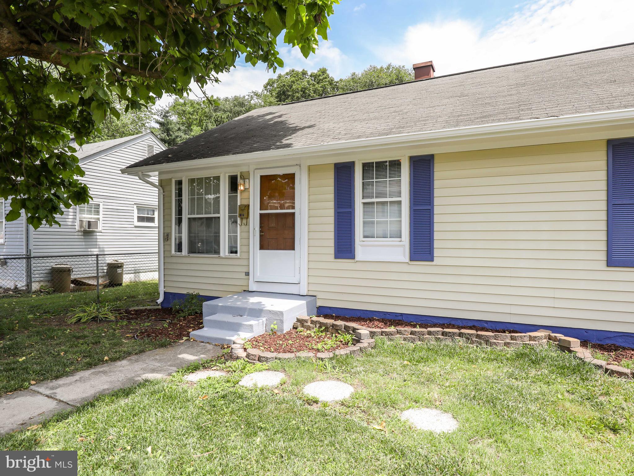 ROYAL VILLAGE - Residential