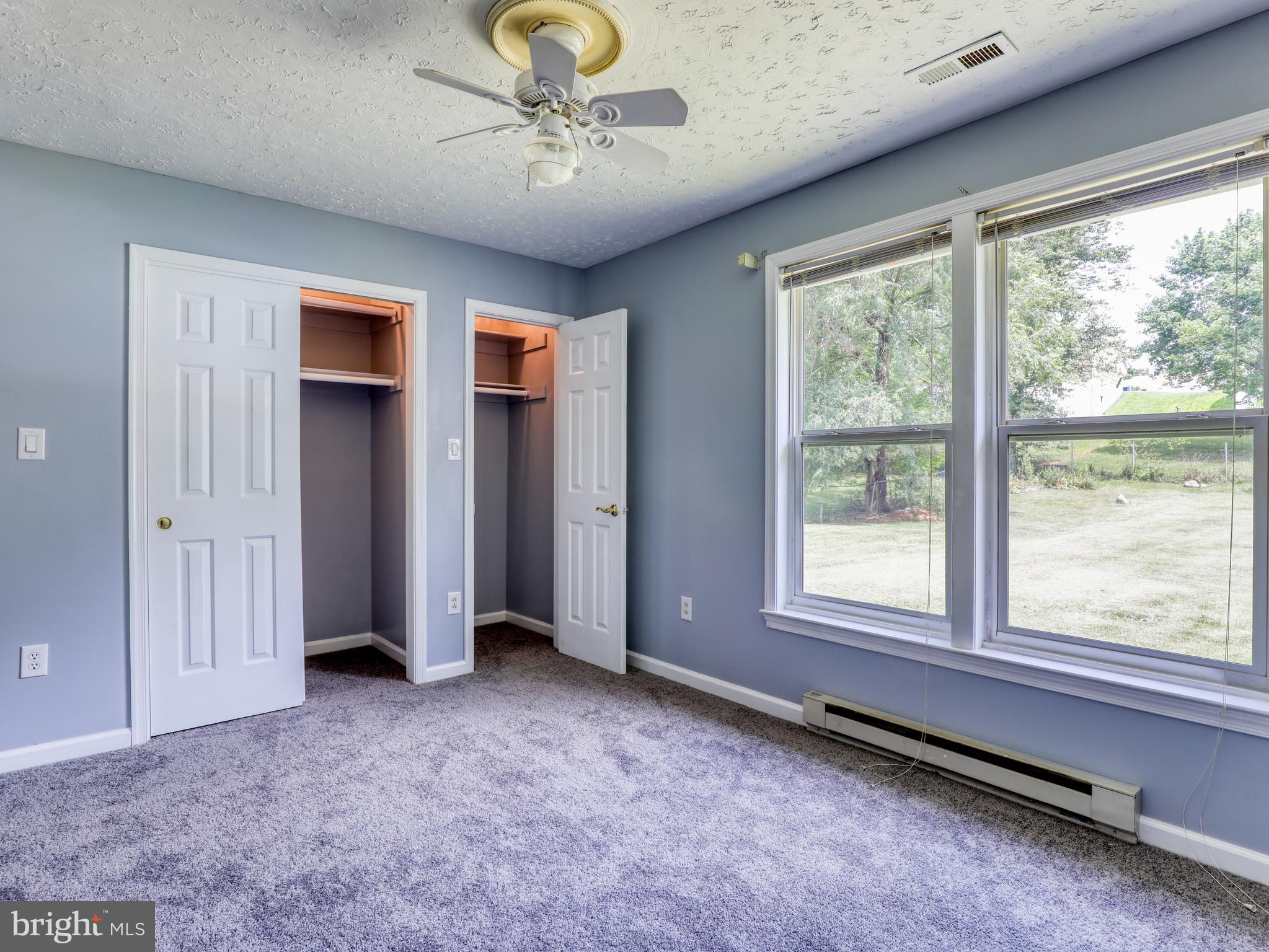 ROYAL VILLAGE - Residential