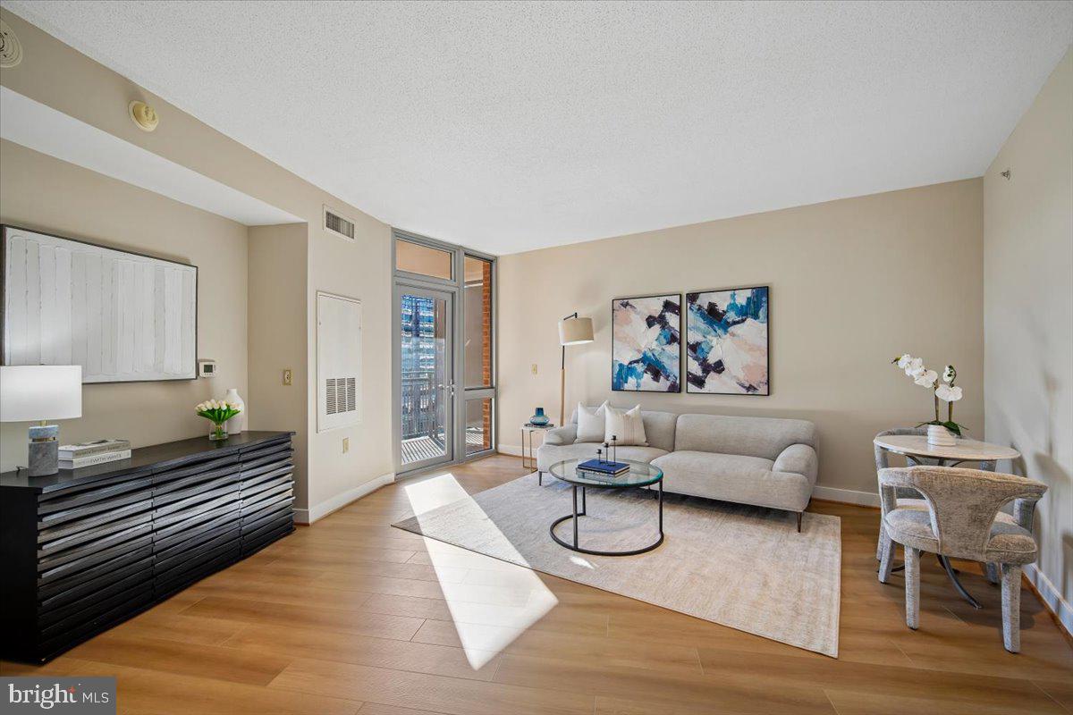 555 MASSACHUSETTS AVENUE NW 801