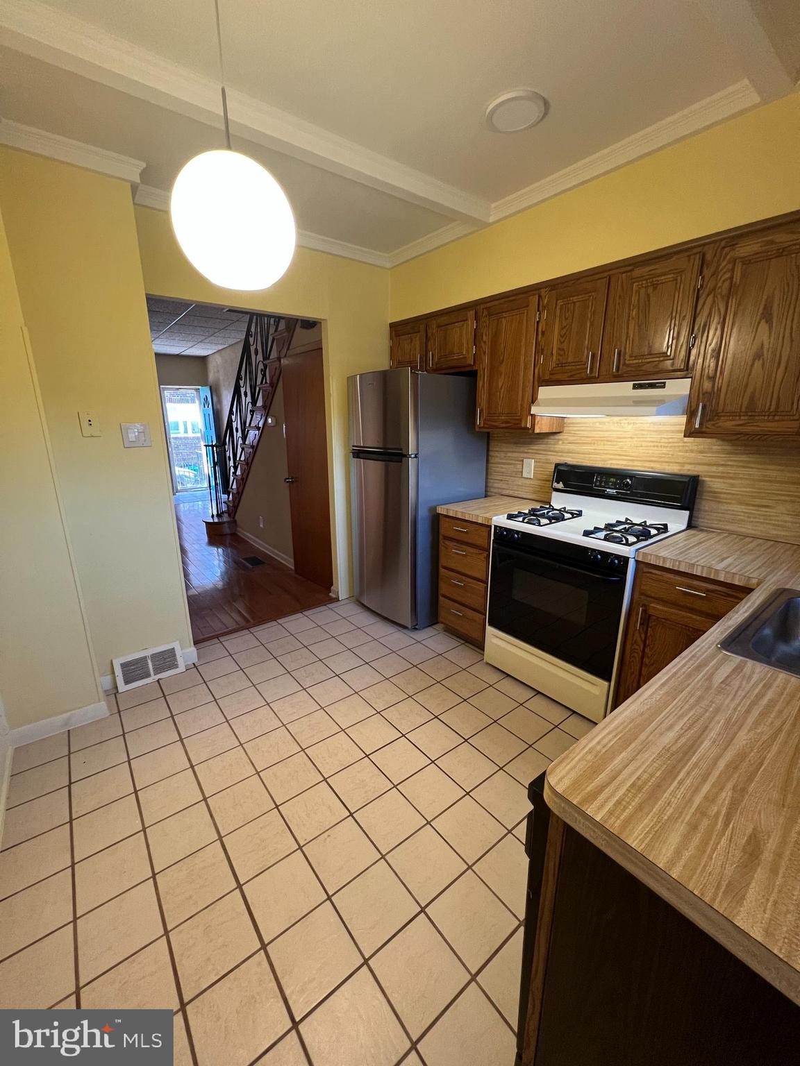 LOWER MOYAMENSING - Residential Lease