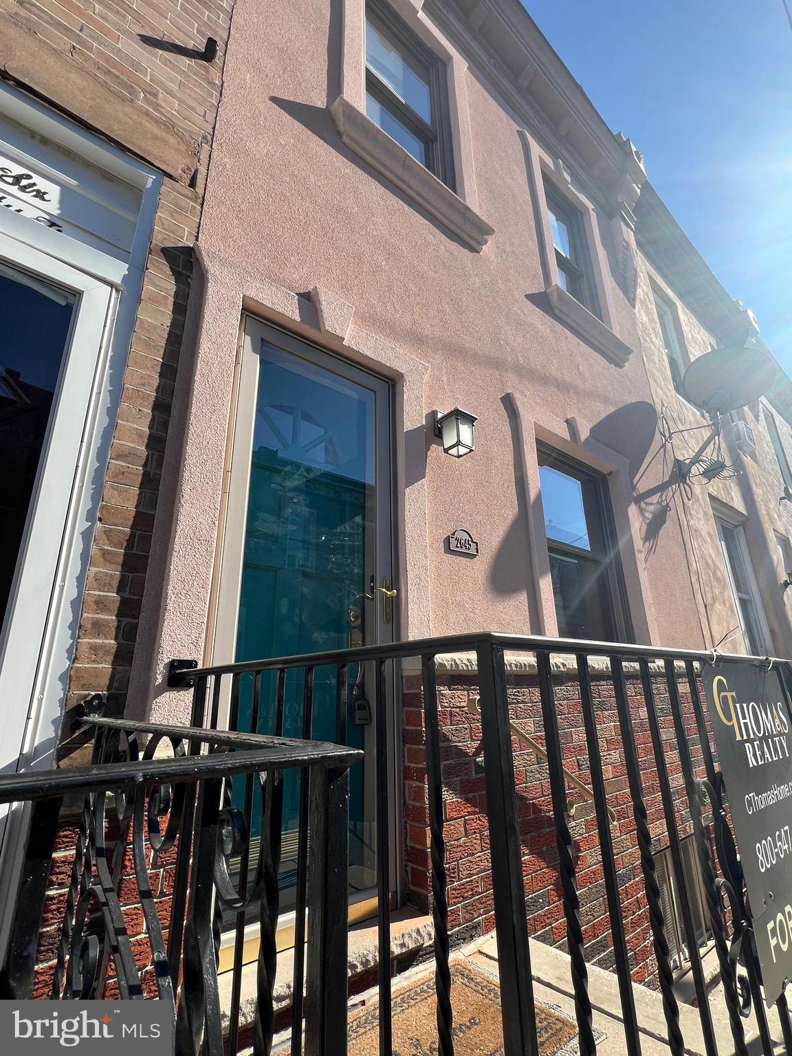 LOWER MOYAMENSING - Residential Lease