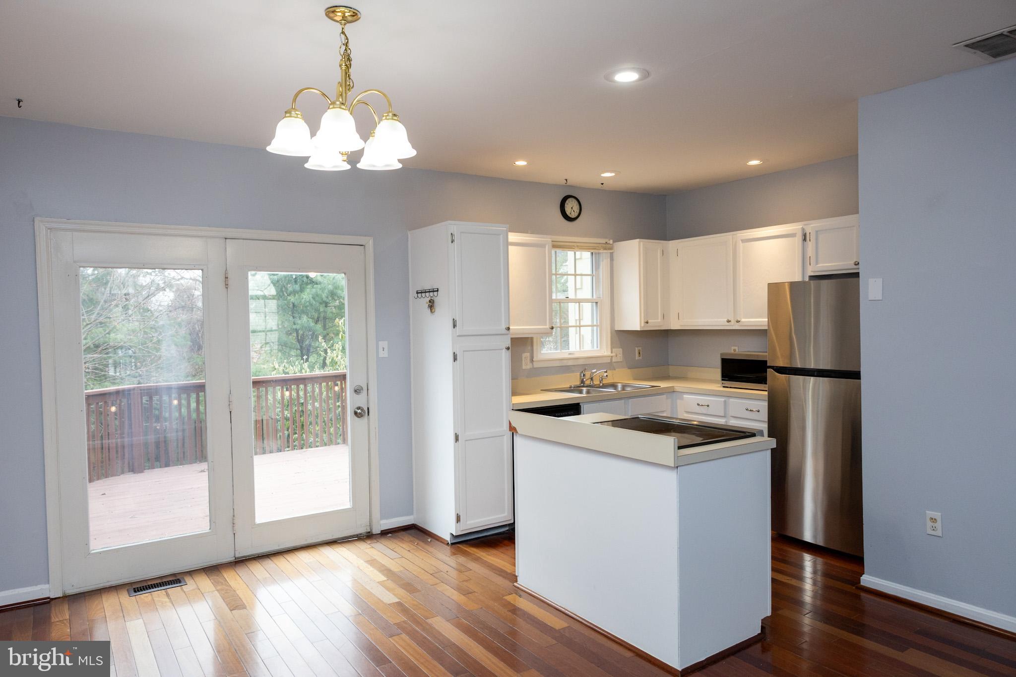 WILLOWCREST - Residential Lease