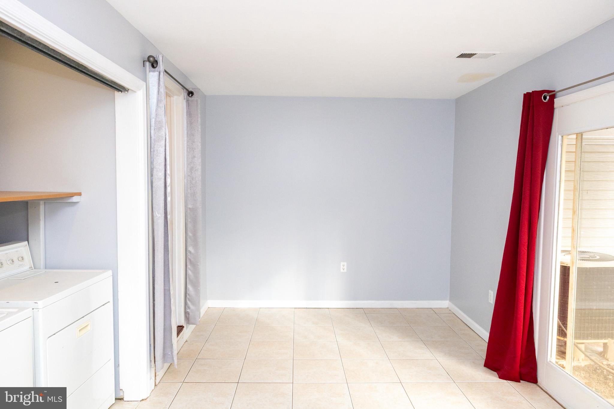 WILLOWCREST - Residential Lease