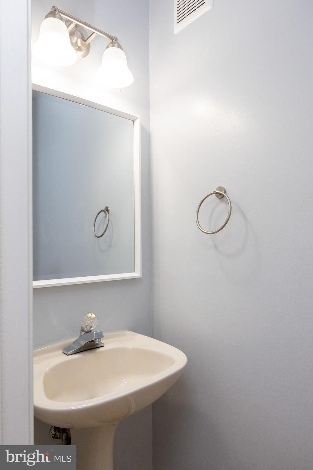 WILLOWCREST - Residential Lease