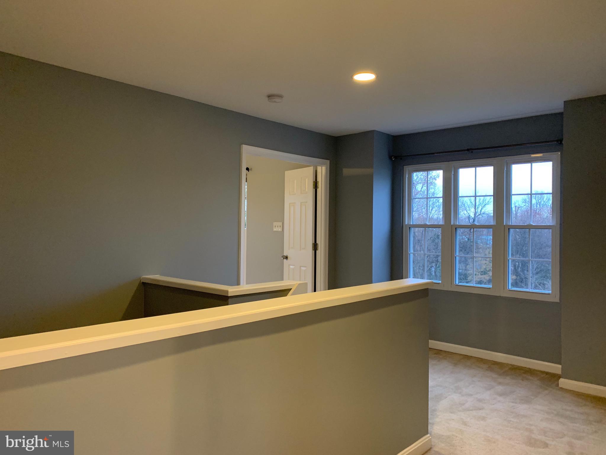 FAIR LAKES - Residential