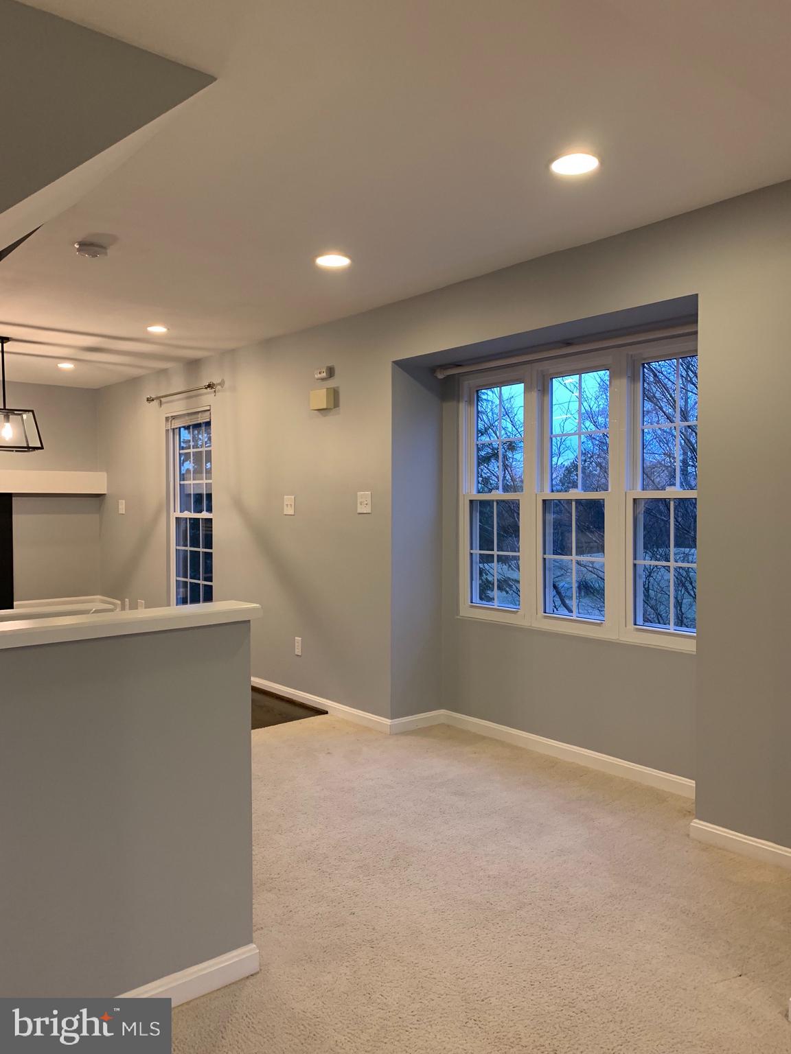 FAIR LAKES - Residential