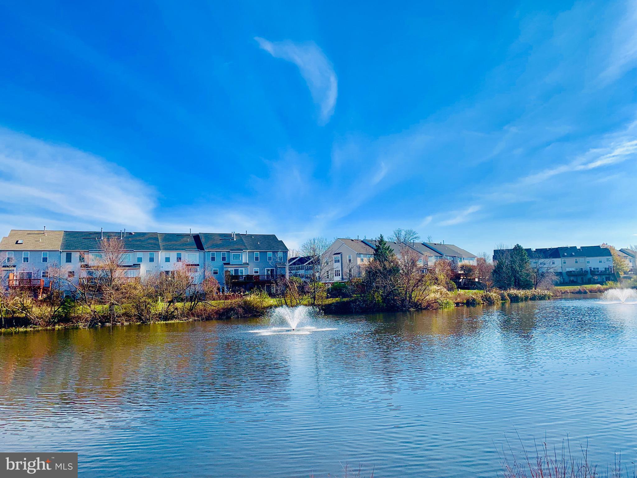 FAIR LAKES - Residential