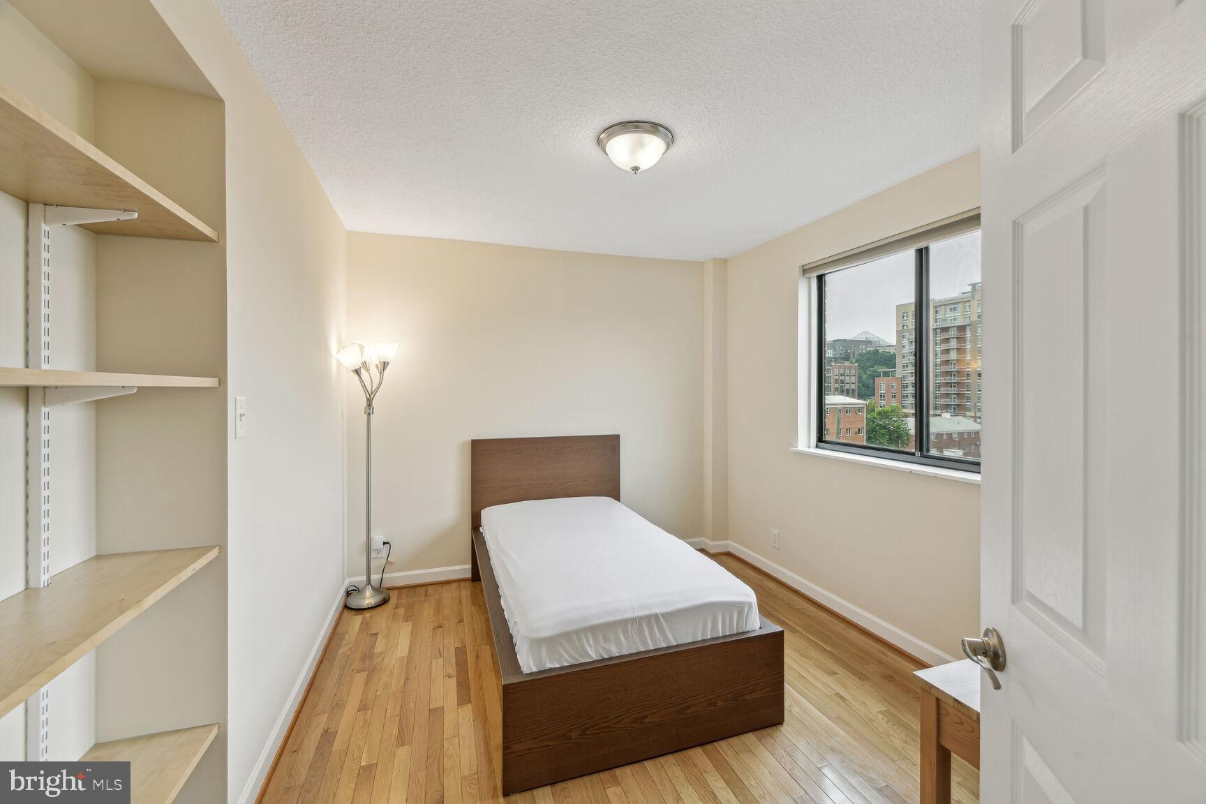 COURTHOUSE - Residential Lease