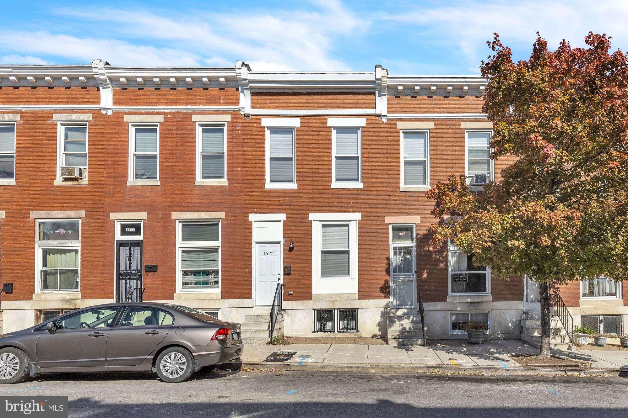 ONLINE AUCTION: Bidding begins 7/31/2025 @ 10:00 AM. Bidding ends 8/4/2025 @ 12:30 PM. List Price is Suggested Opening Bid. Deposit: $10,000. 2 Story Townhouse located in the Darley Park area. JUST MINUTES to Clifton Park. Easy access to major traffic artery E North Ave. Property is rented @ $1,300/mo.