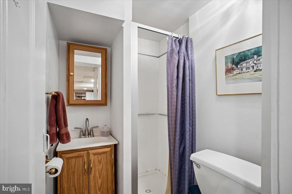 ENGLISH VILLAGE - Residential