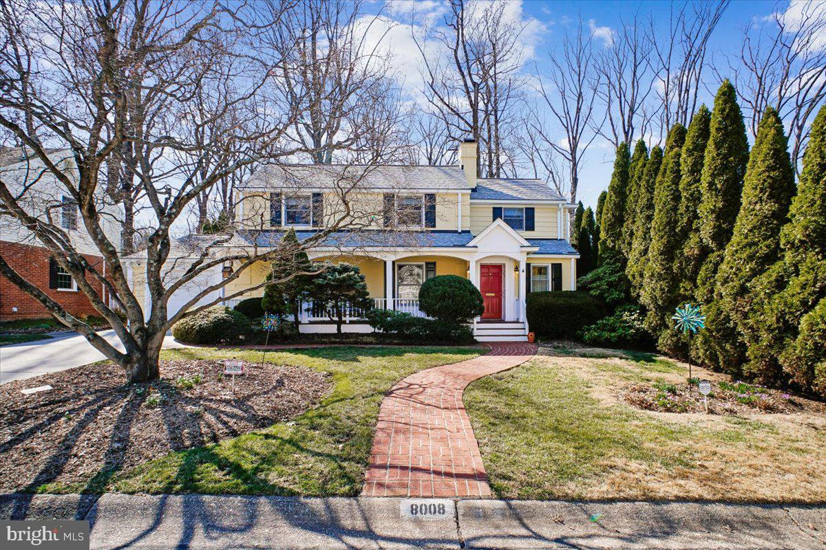 ENGLISH VILLAGE - Residential