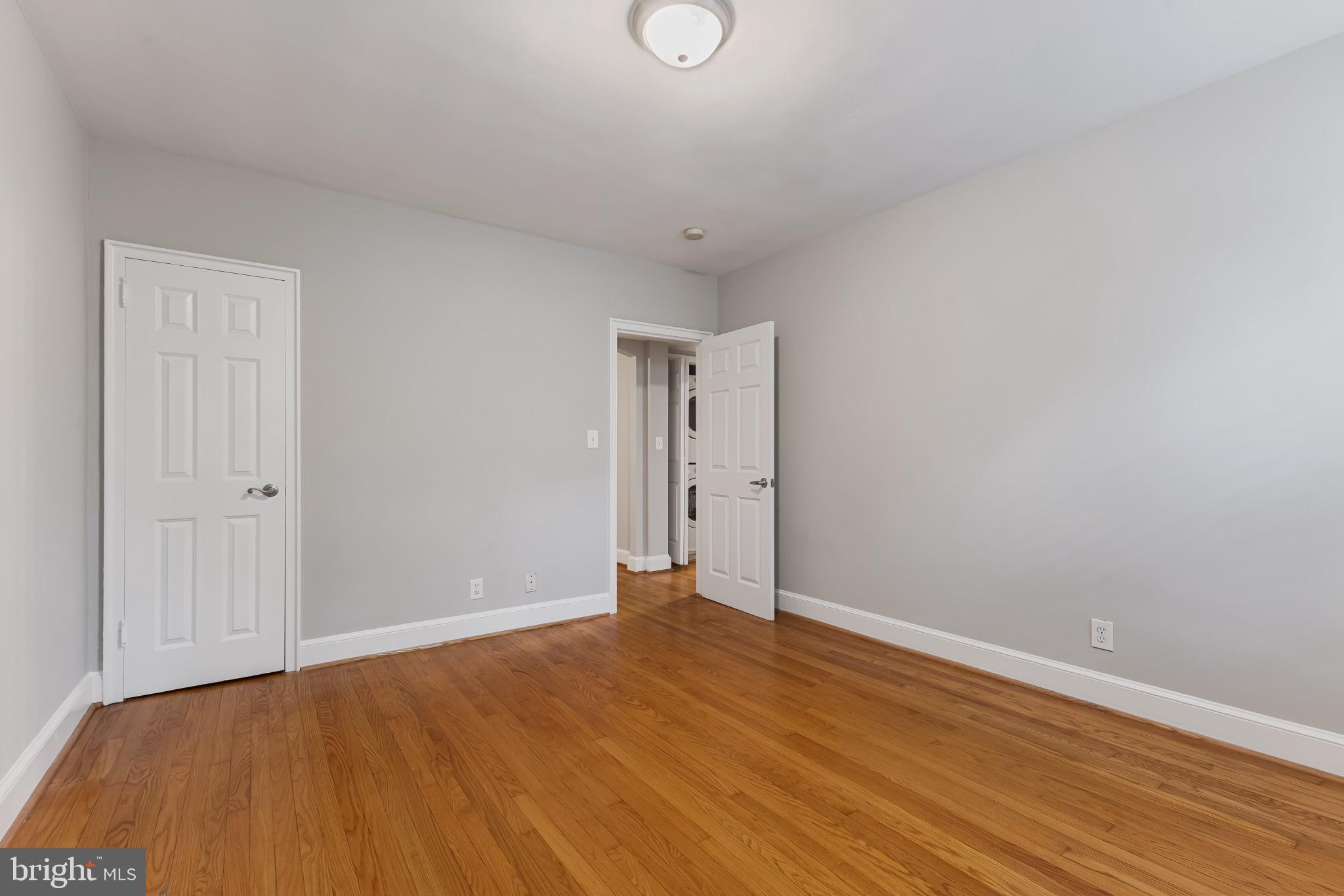 ROSEMONT STATION - Residential