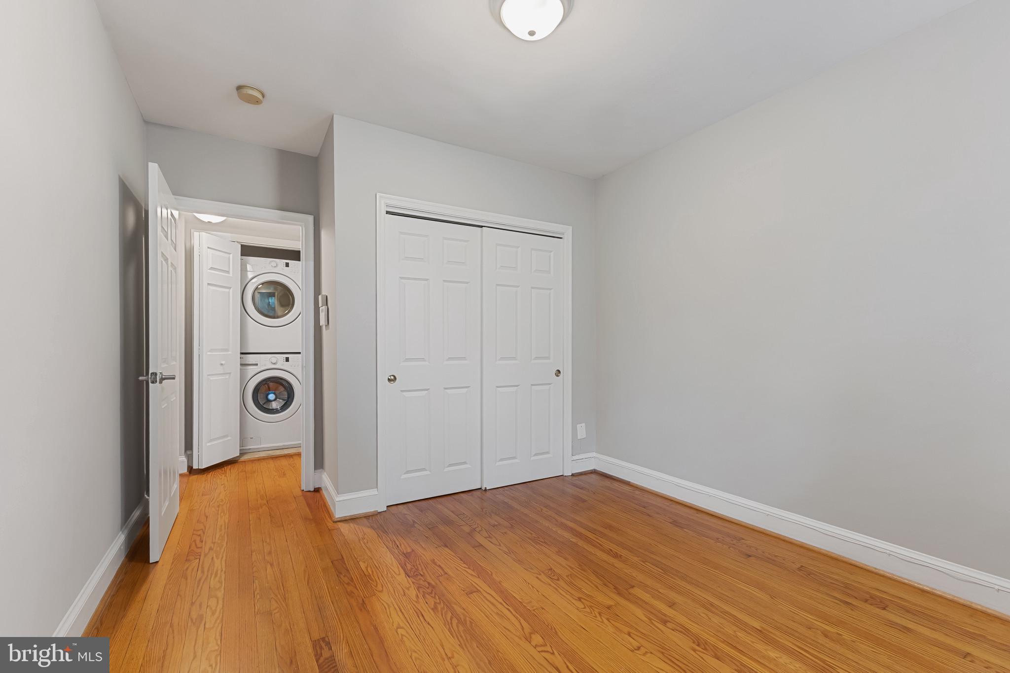 ROSEMONT STATION - Residential