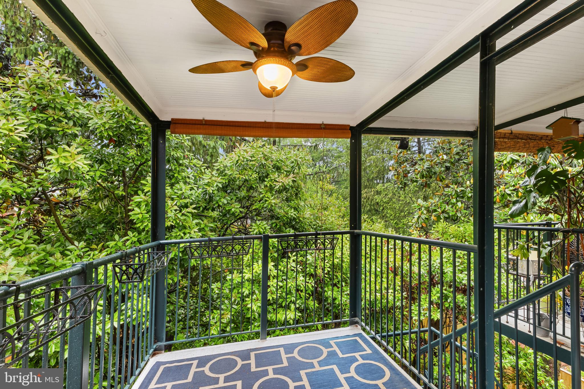 ROSEMONT STATION - Residential