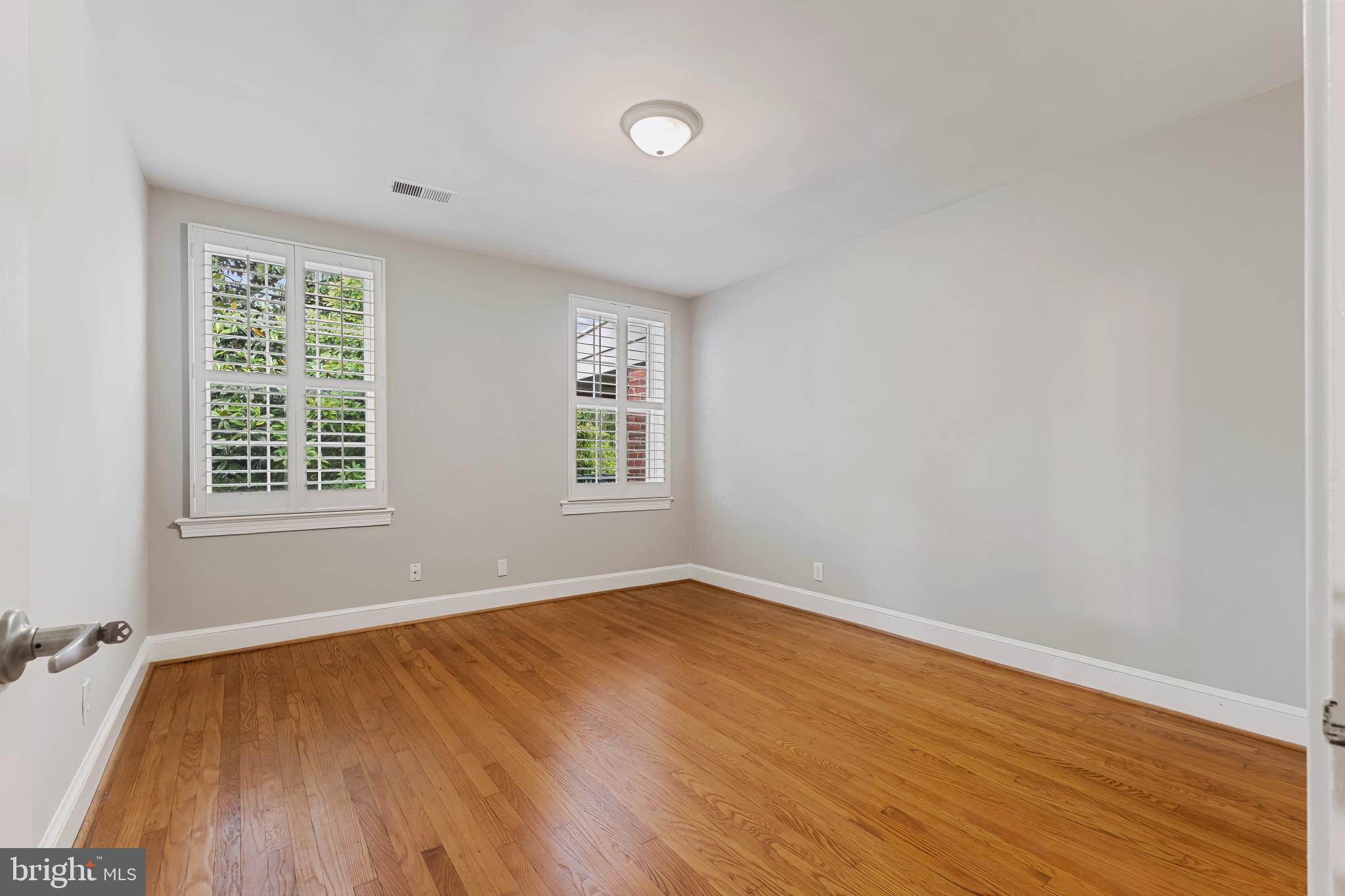 ROSEMONT STATION - Residential