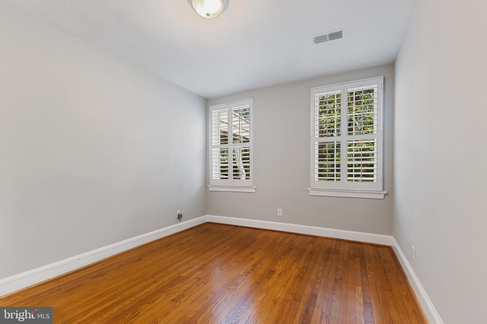 ROSEMONT STATION - Residential