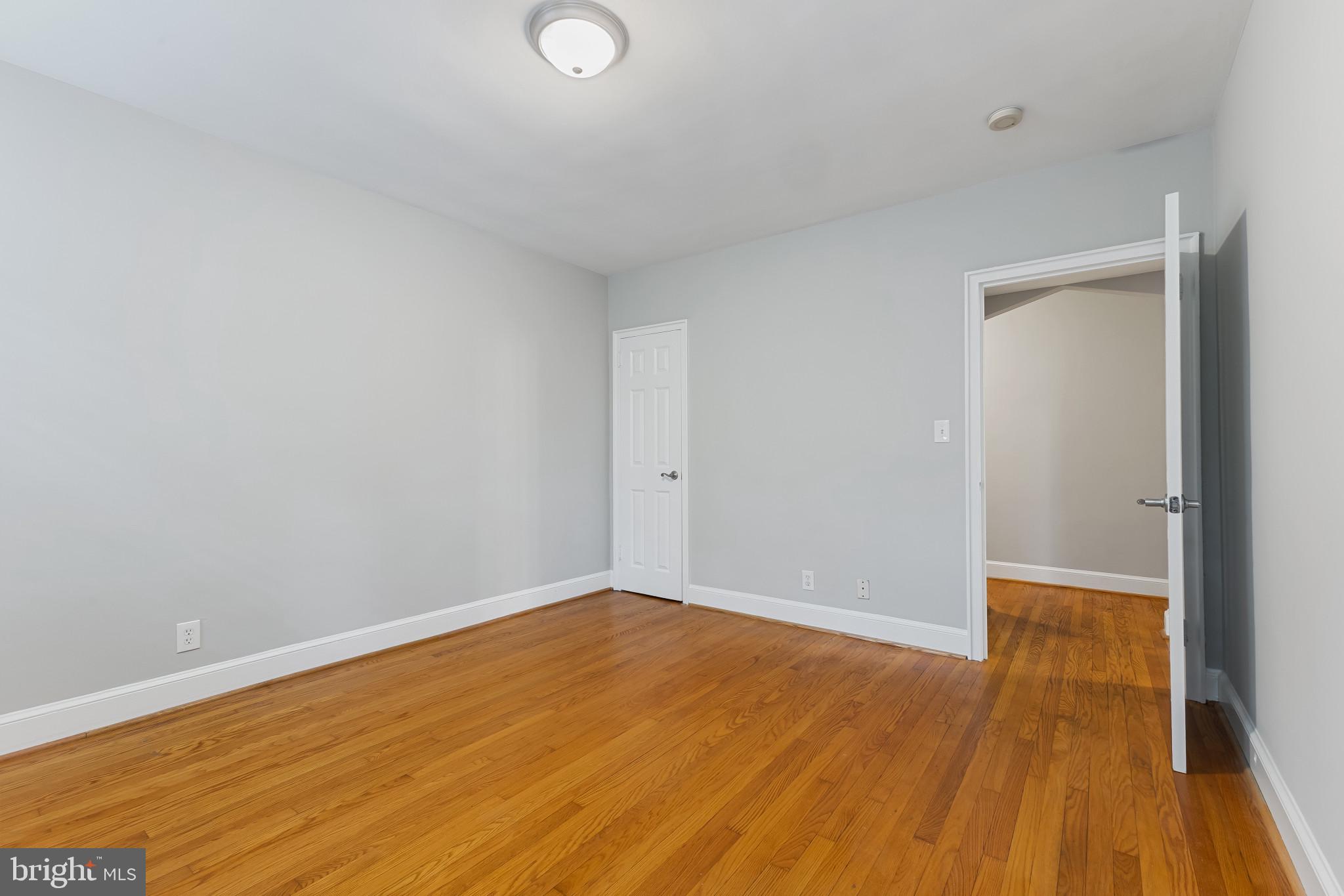 ROSEMONT STATION - Residential