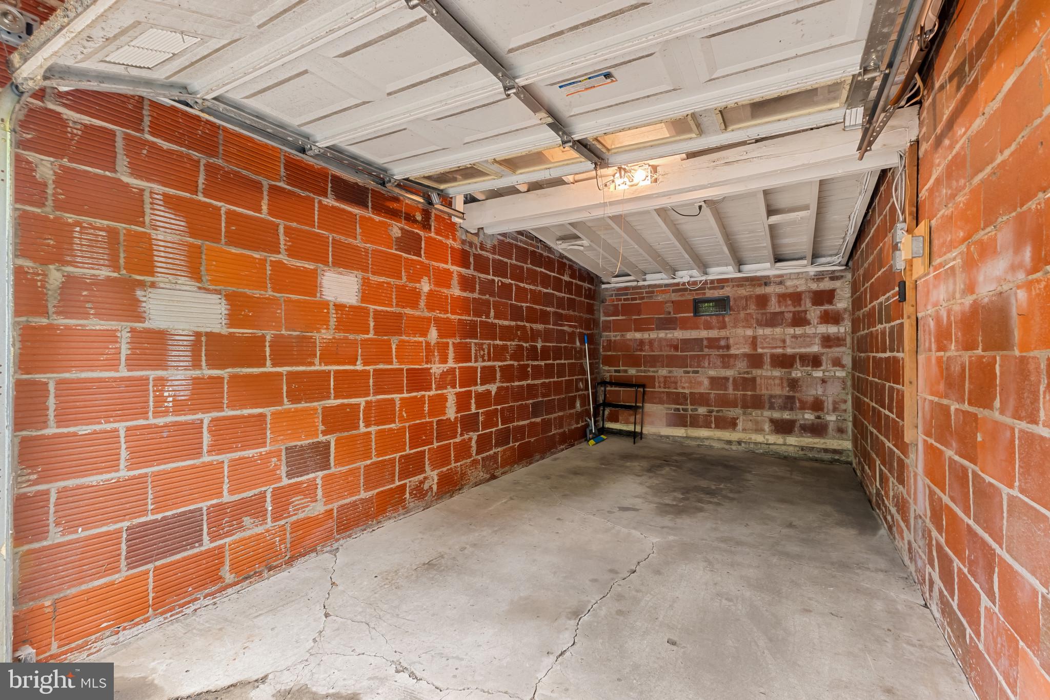 ROSEMONT STATION - Residential