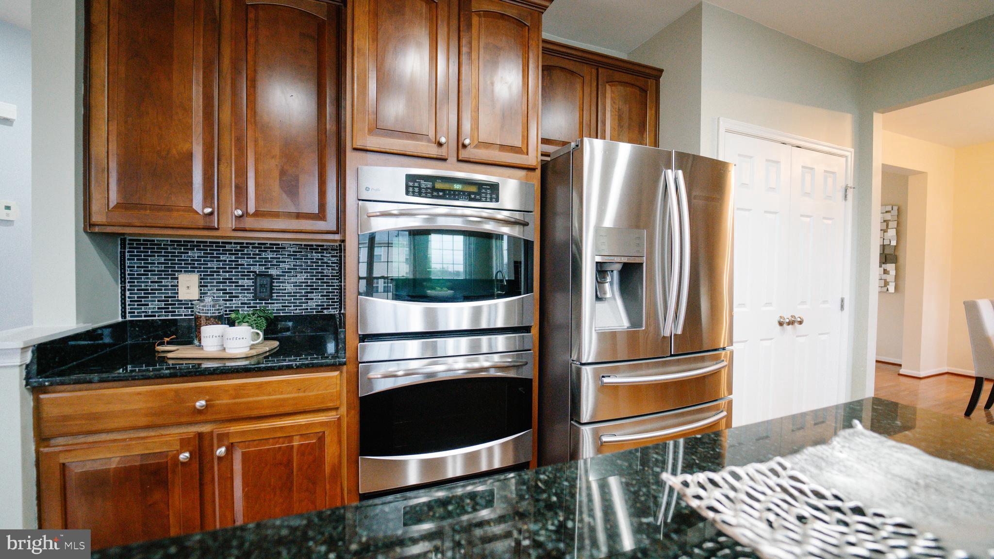 LAKELAND PLACE - Residential