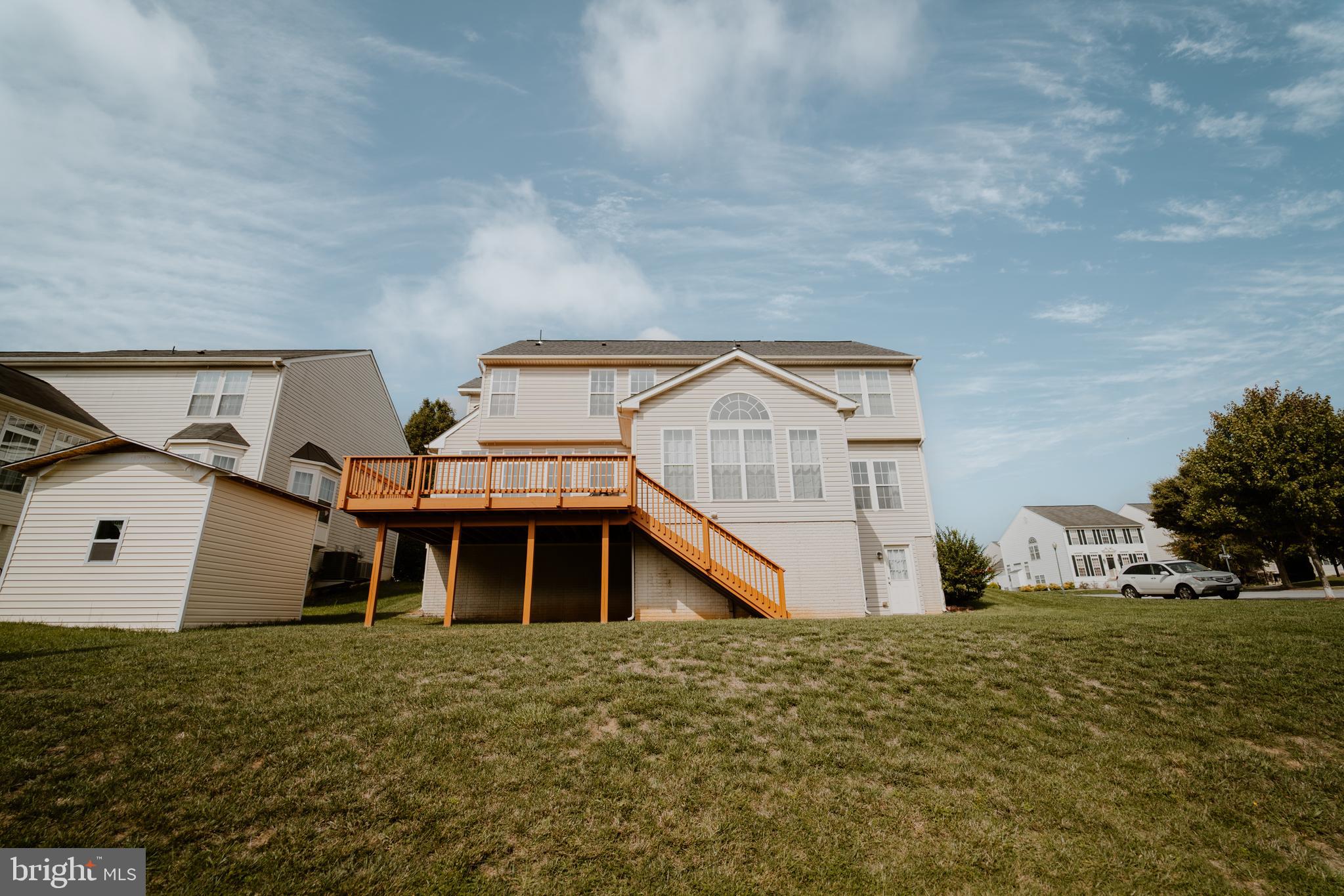 LAKELAND PLACE - Residential