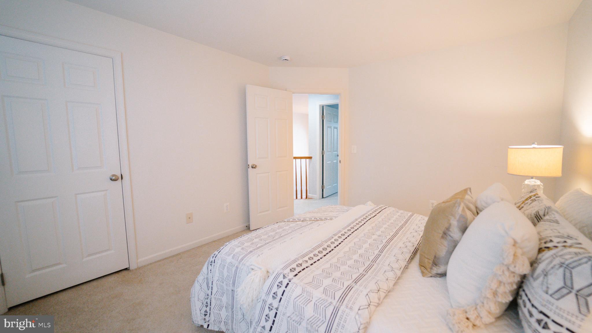 LAKELAND PLACE - Residential