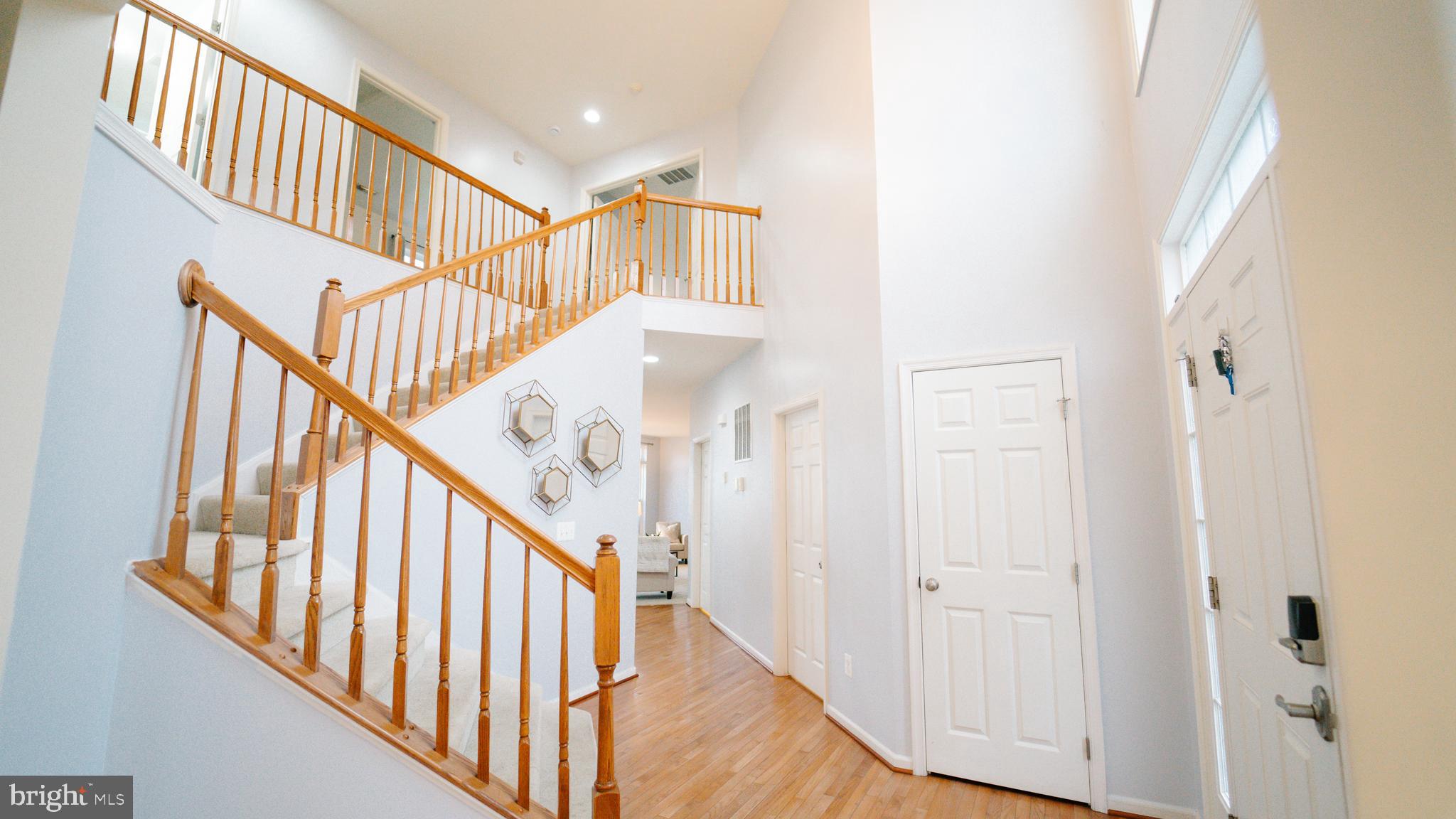 LAKELAND PLACE - Residential