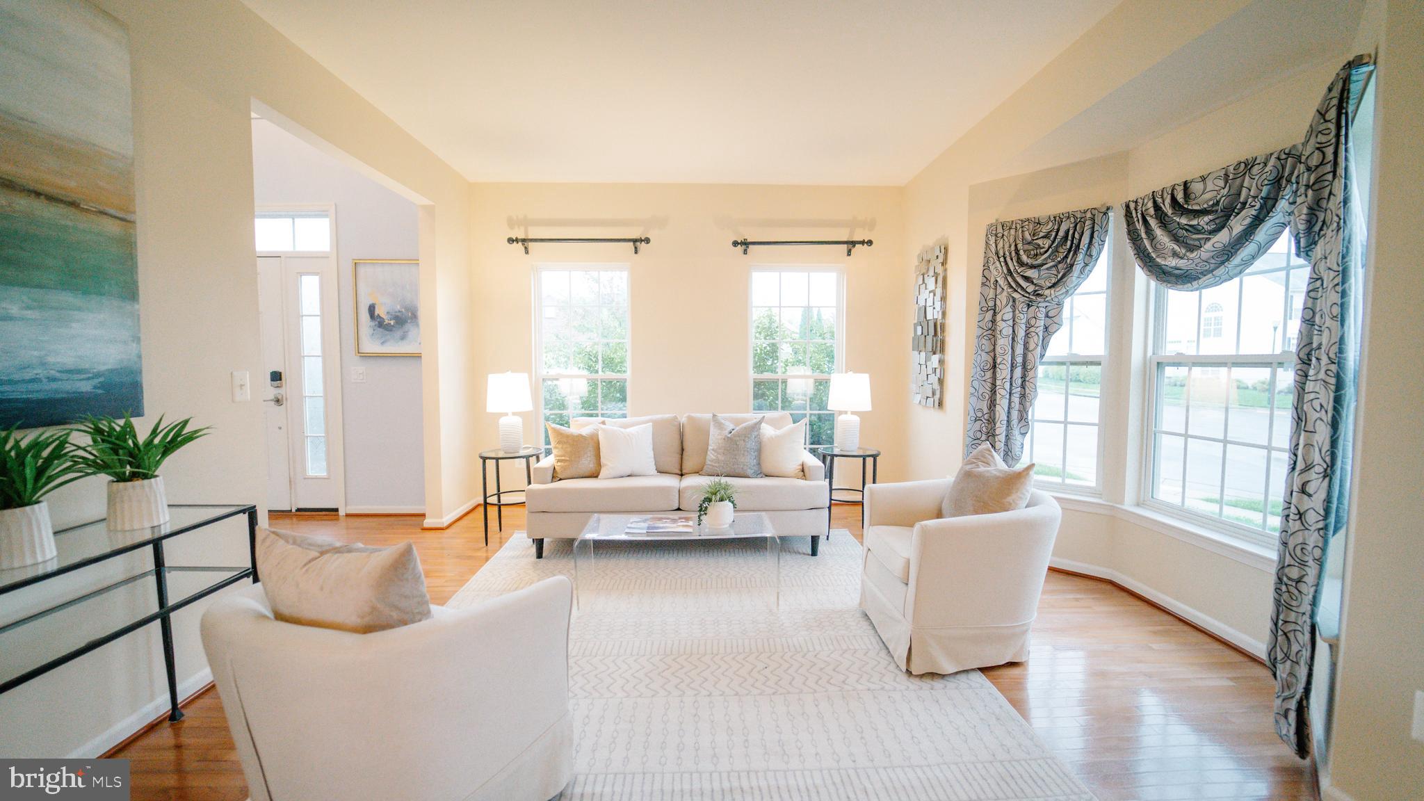 LAKELAND PLACE - Residential