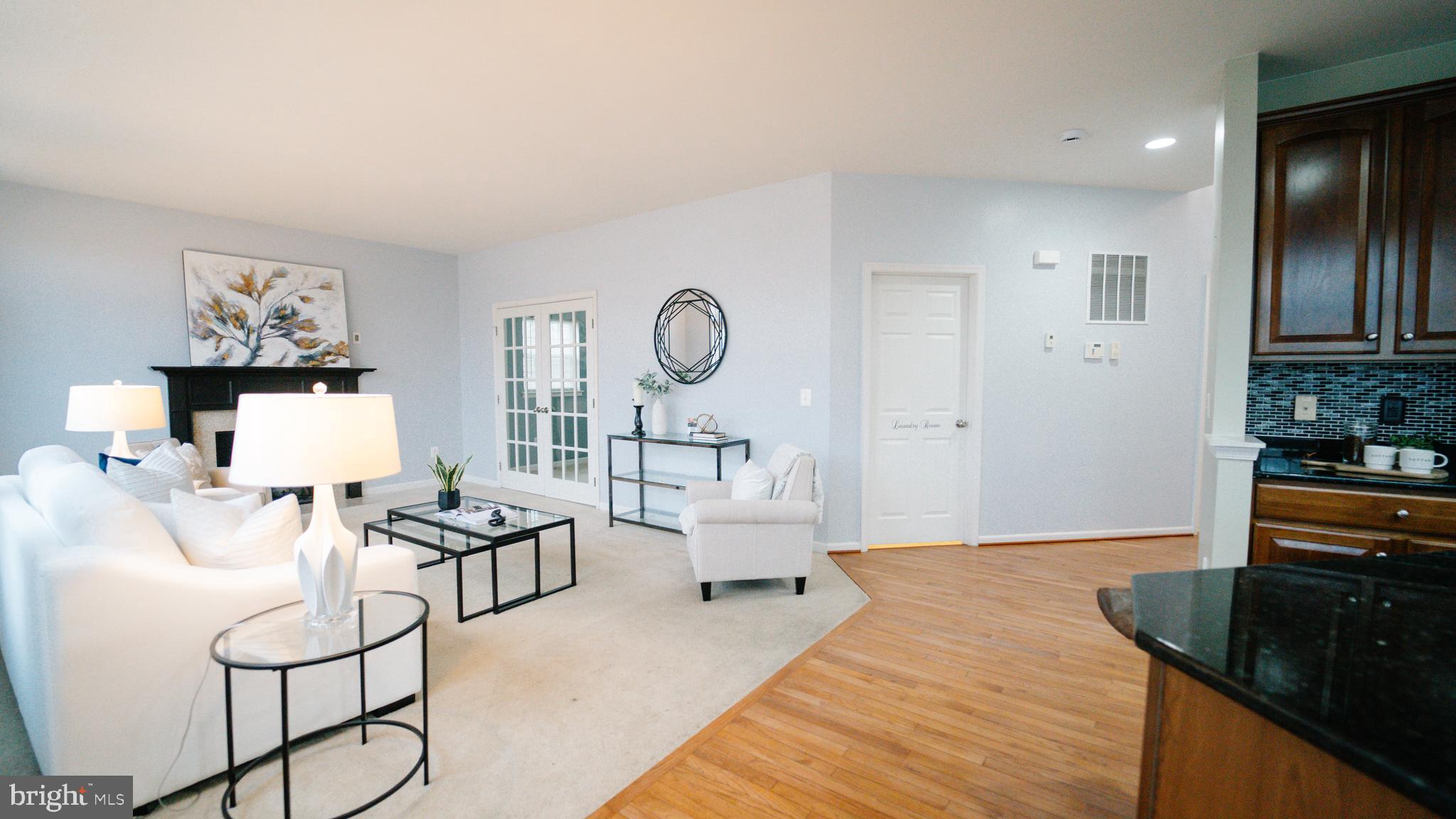 LAKELAND PLACE - Residential