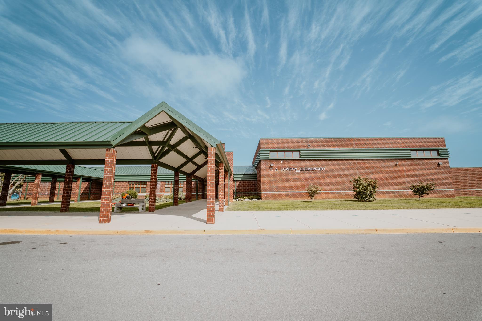 LAKELAND PLACE - Residential