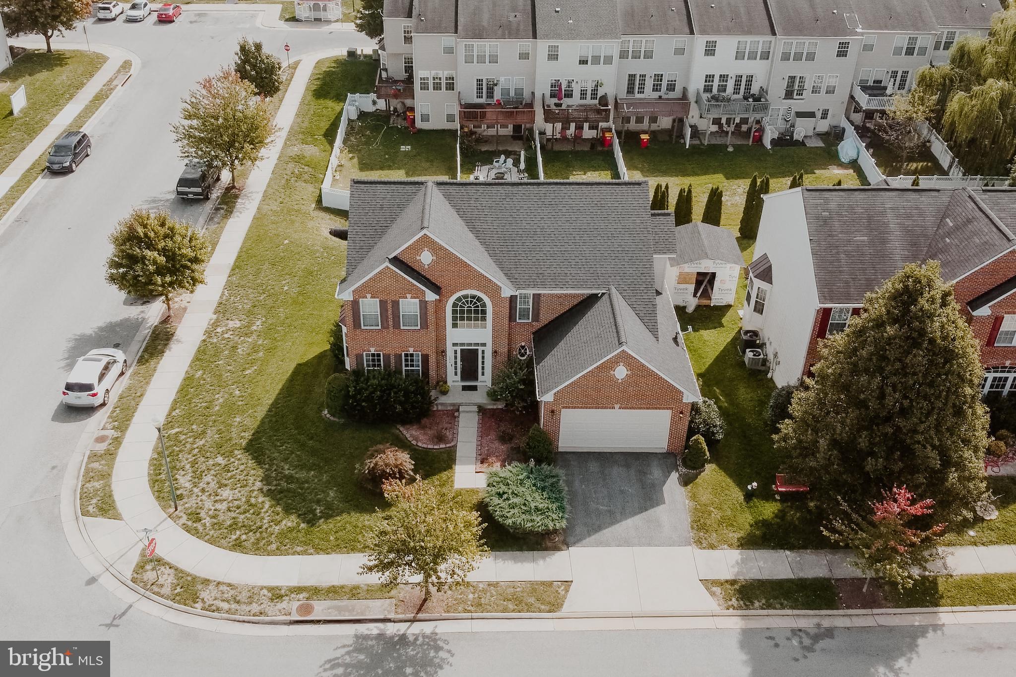 LAKELAND PLACE - Residential