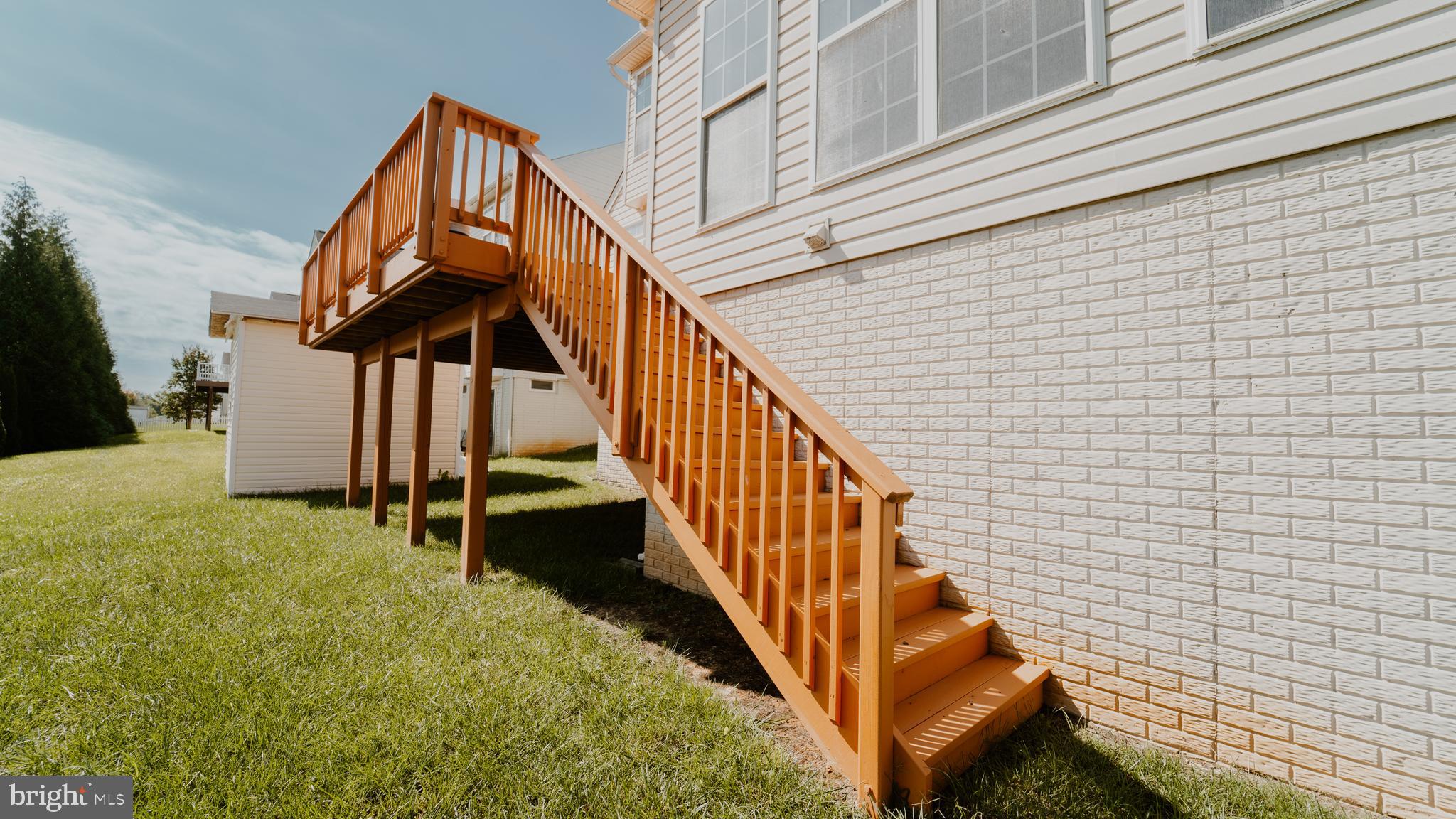 LAKELAND PLACE - Residential