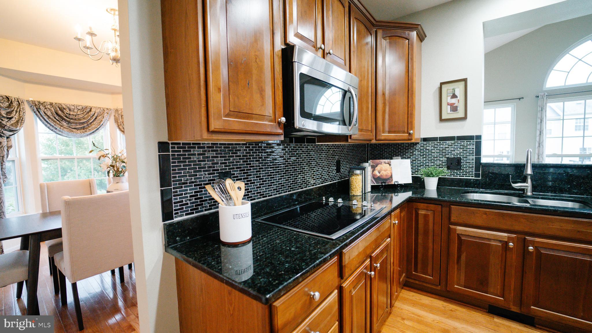 LAKELAND PLACE - Residential