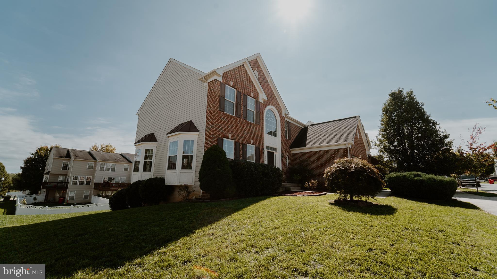 LAKELAND PLACE - Residential