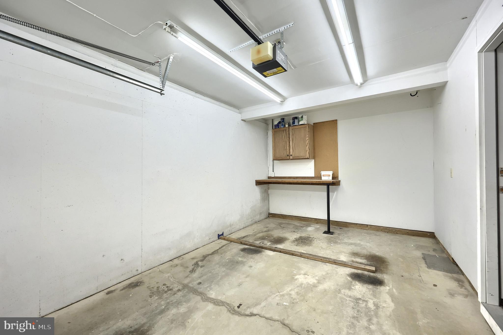 COUNTRY RIDGE - Residential