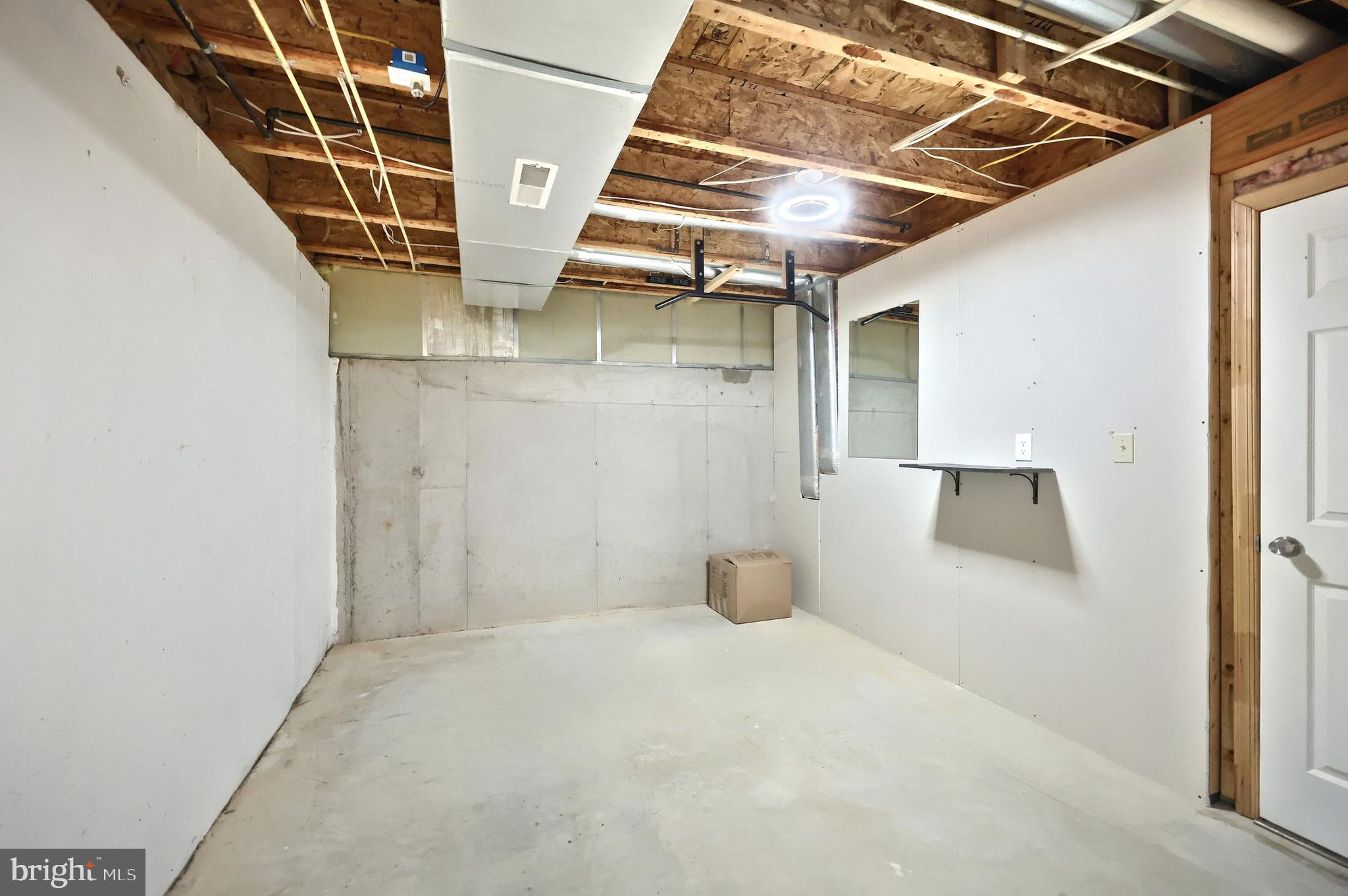 COUNTRY RIDGE - Residential