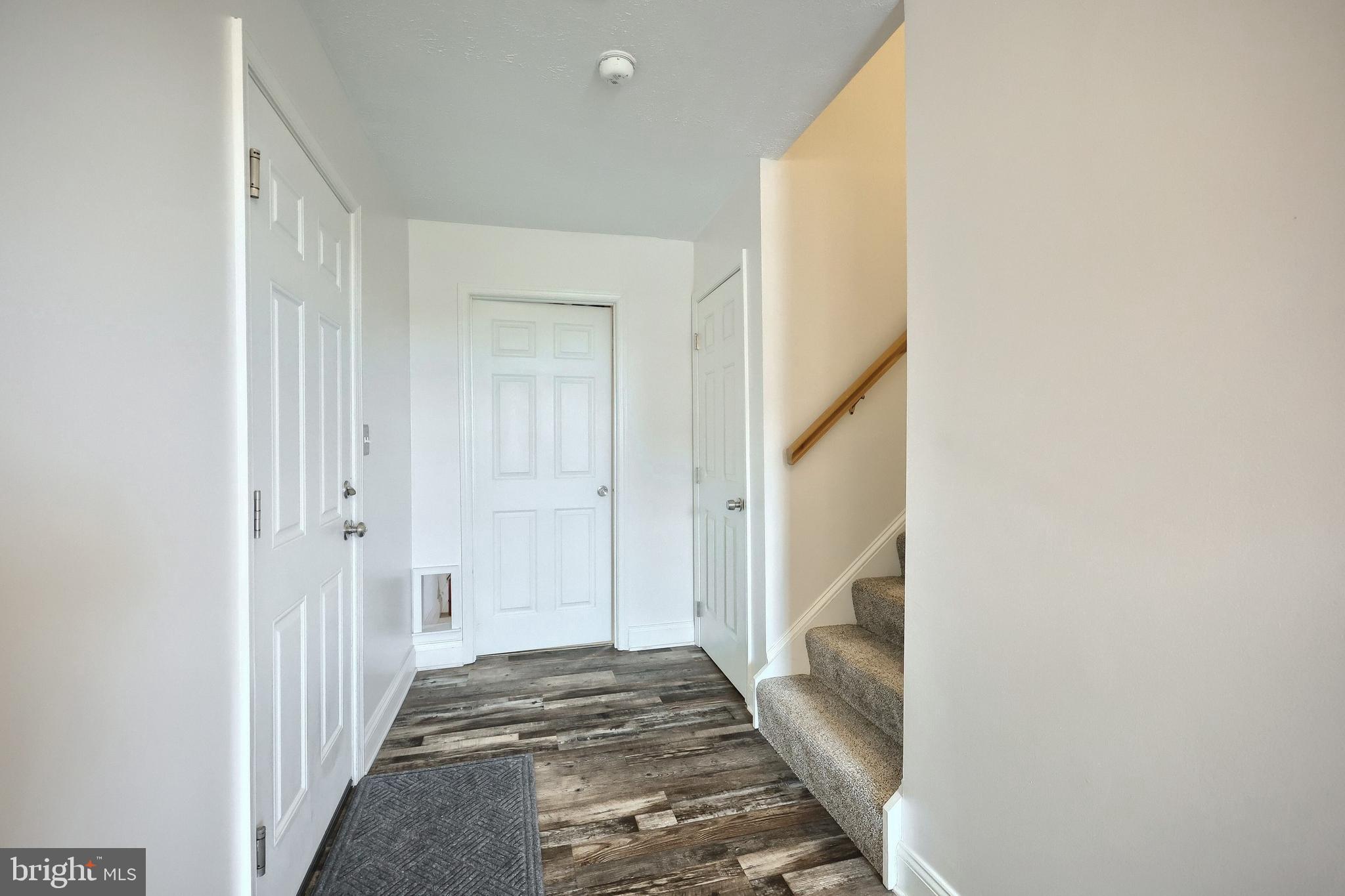 204 COUNTRY RIDGE DRIVE